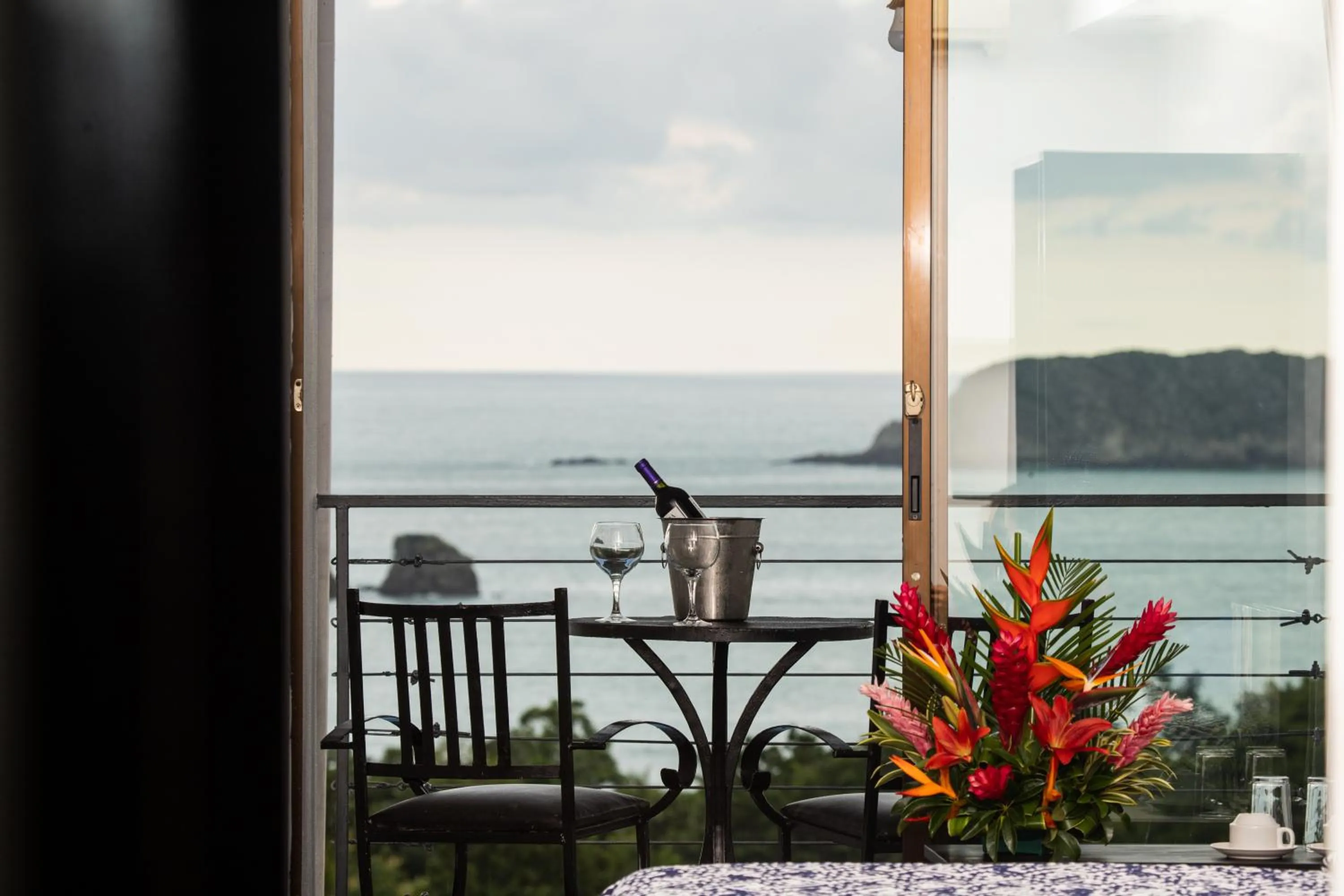Balcony/Terrace in El Faro Containers Beach Hotel