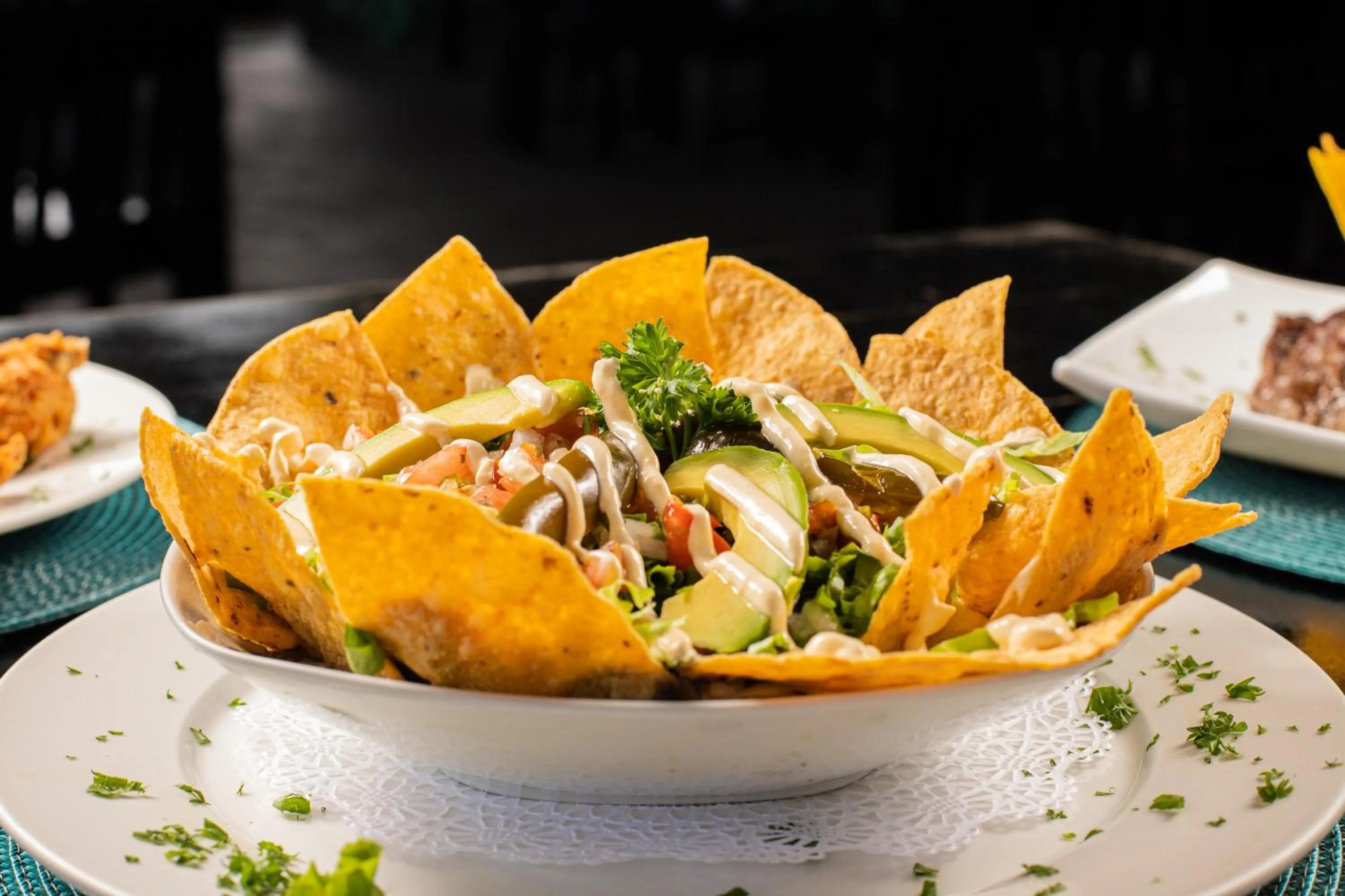 Restaurant/places to eat in El Faro Containers Beach Hotel