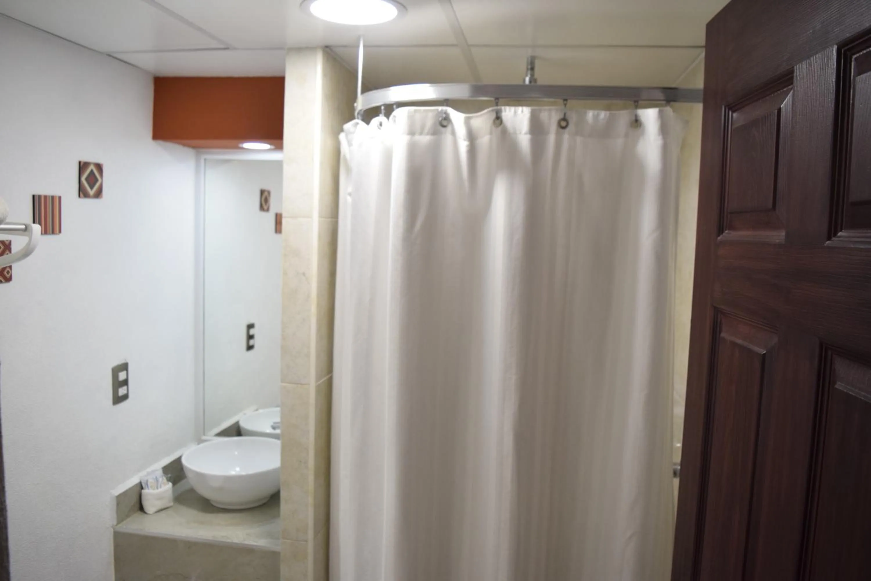 Bathroom in Hotel San Luis