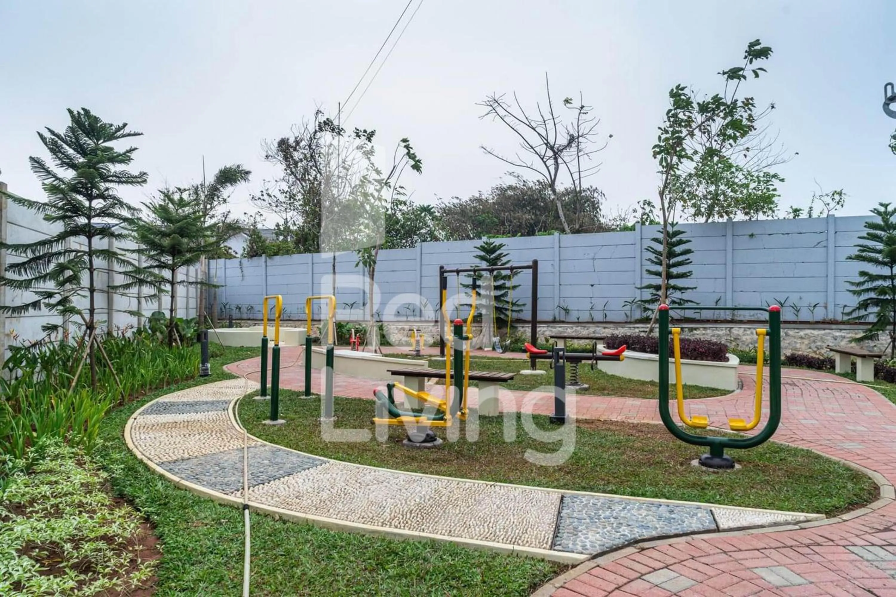 Children play ground in RedLiving Apartemen RQ at Ecohome Citra Raya
