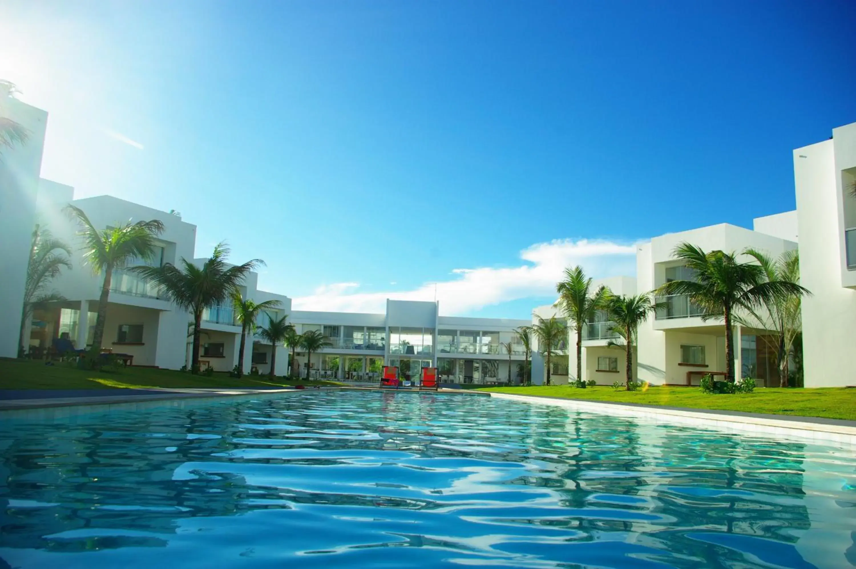 Swimming pool in B Blue Beachouses Swimming pool in B Blue Beachouses