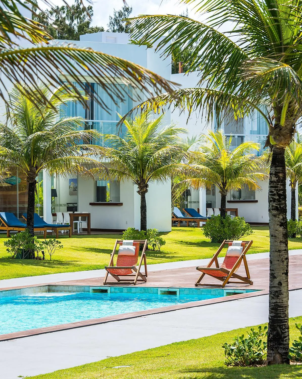 Garden view in B Blue Beachouses