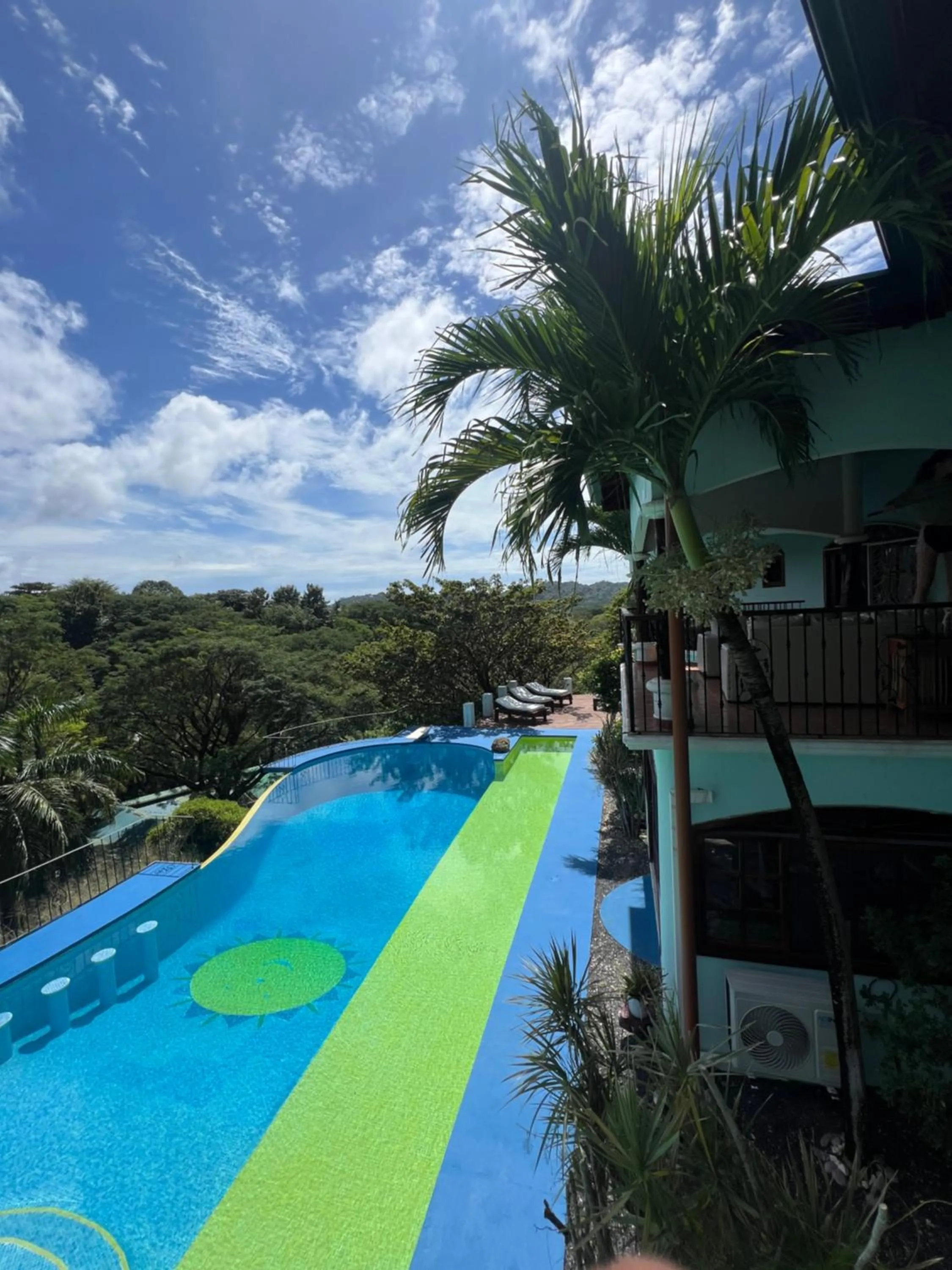 Jungles Edge Hotel, Jiu Jitsu, Muay Thai Retreat Center