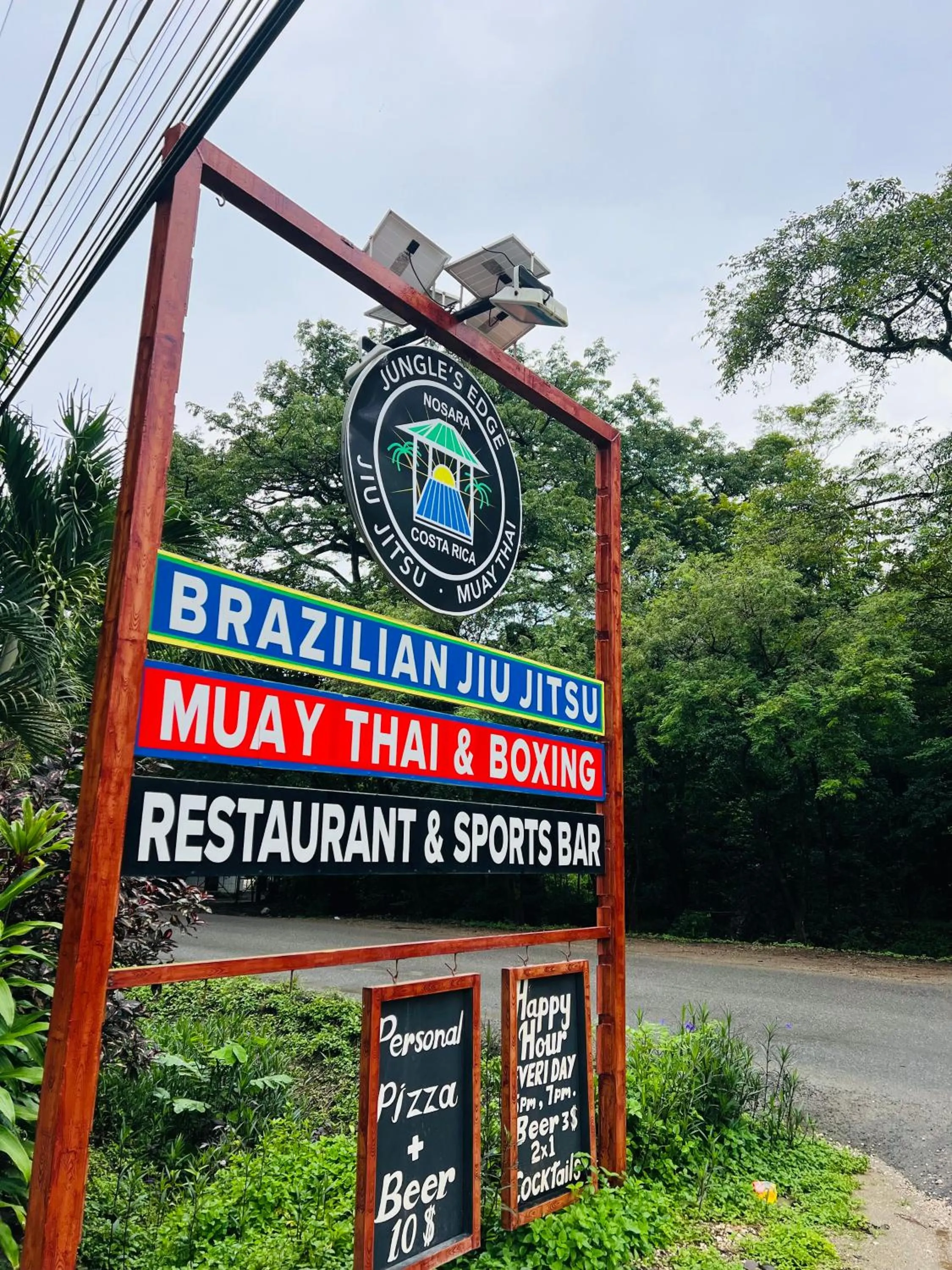 Property building in Jungles Edge Hotel, Jiu Jitsu, Muay Thai Retreat Center