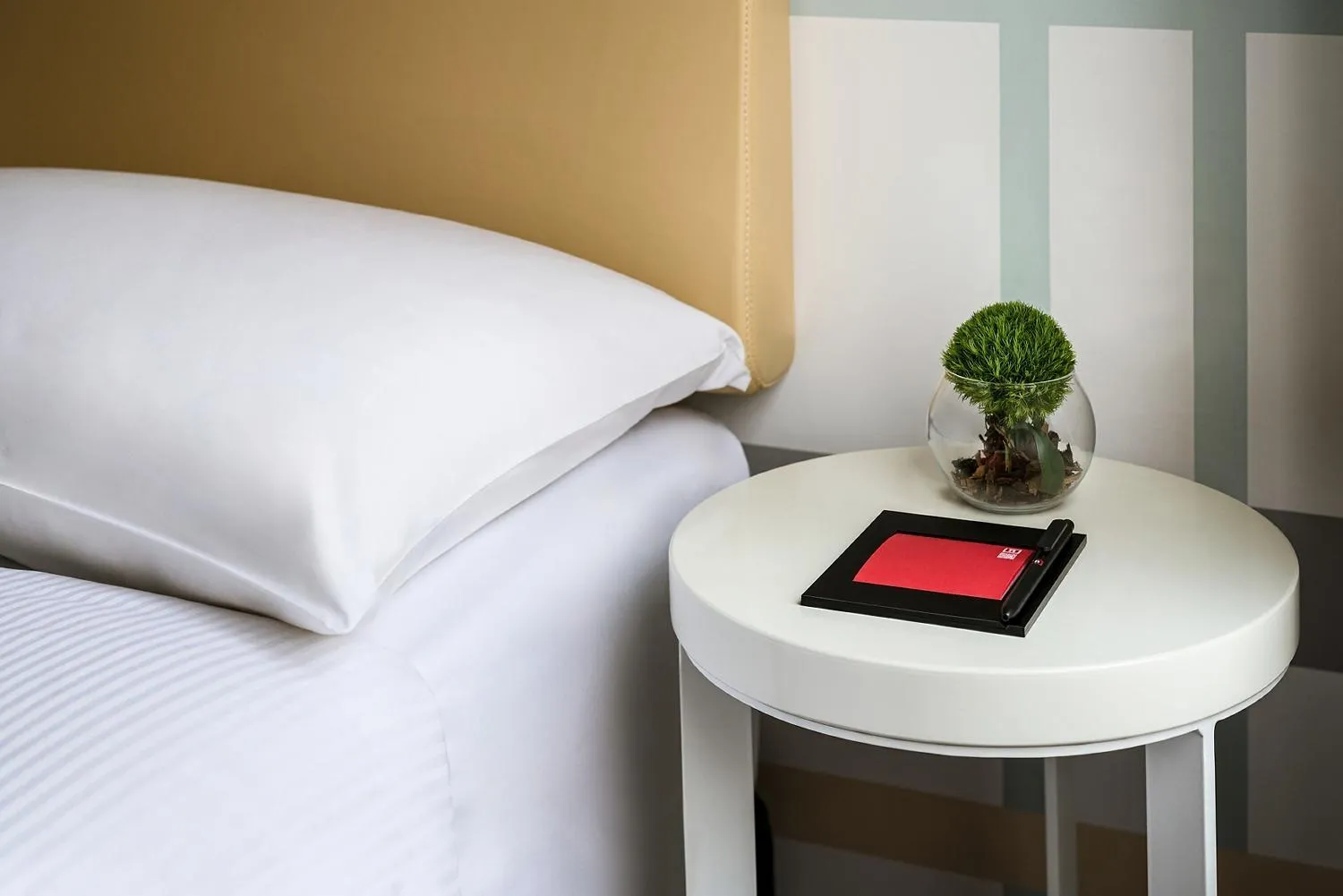 Bed in Ying'nFlo, Wesley Admiralty, Hong Kong