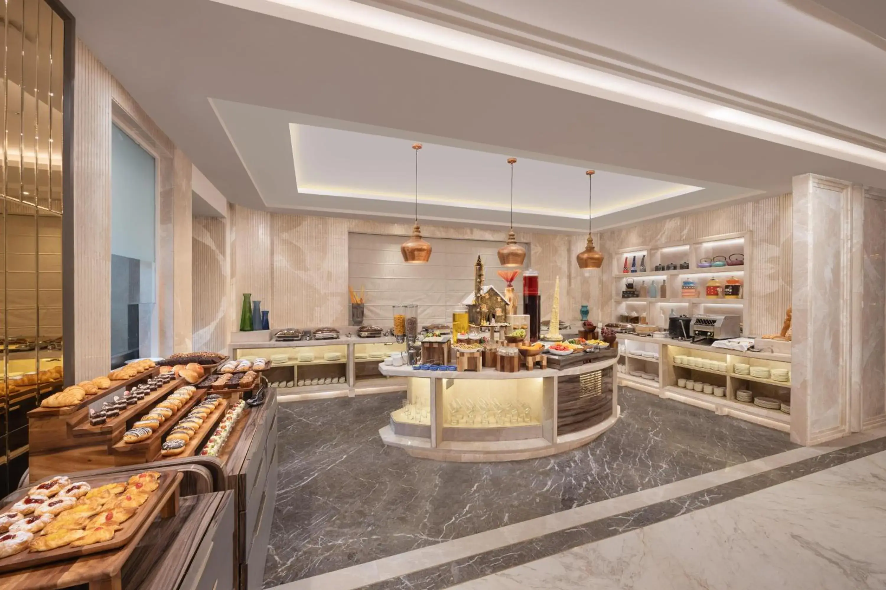 Buffet breakfast in Fortune Park, Aligarh - Member ITC Hotels' Group Buffet breakfast in Fortune Park, Aligarh - Member ITC Hotels' Group