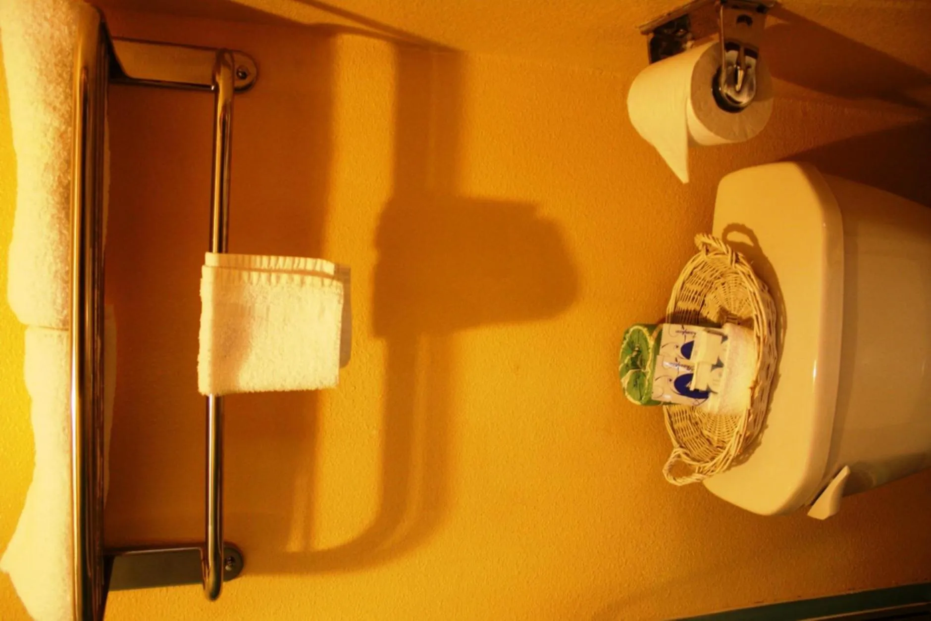 Lake Palestine Motor Inn