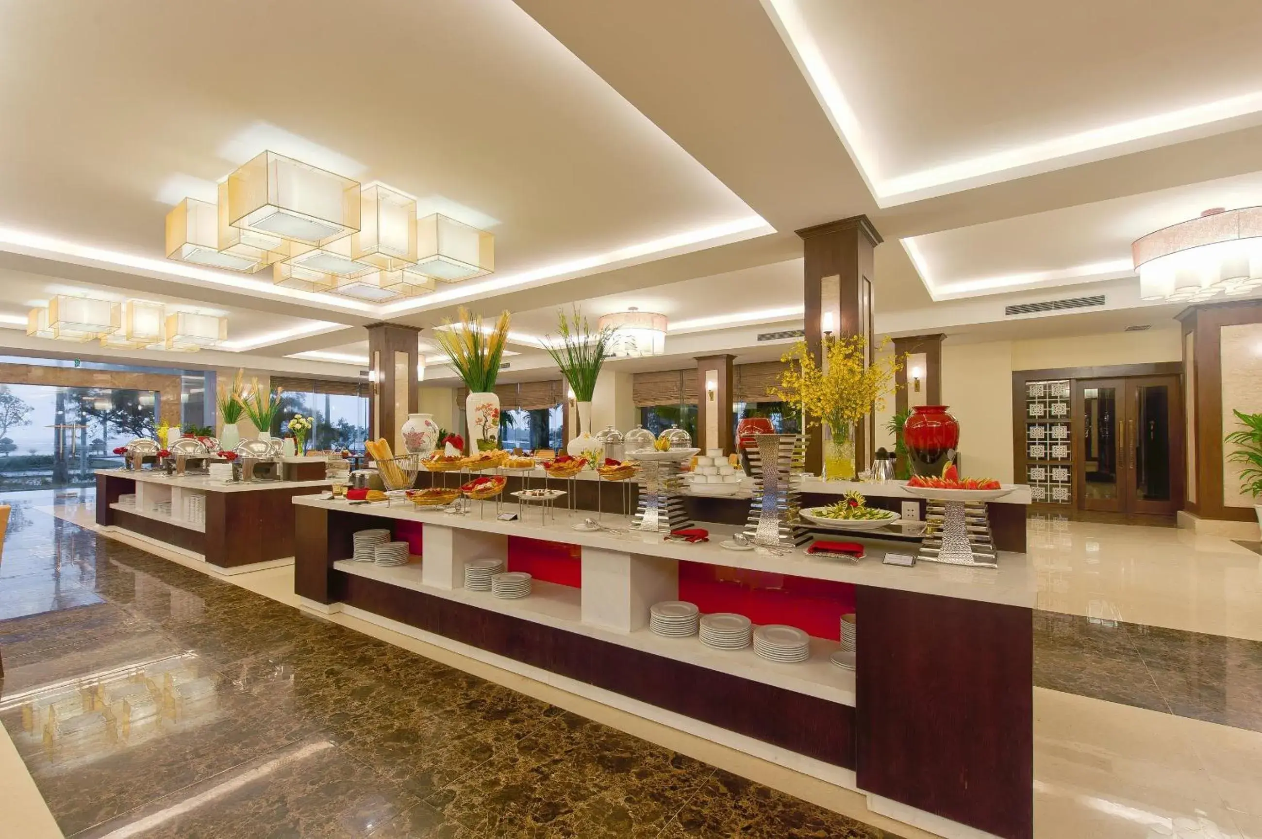 Restaurant/places to eat in Muong Thanh Holiday Quang Binh Hotel Restaurant/places to eat in Muong Thanh Holiday Quang Binh Hotel