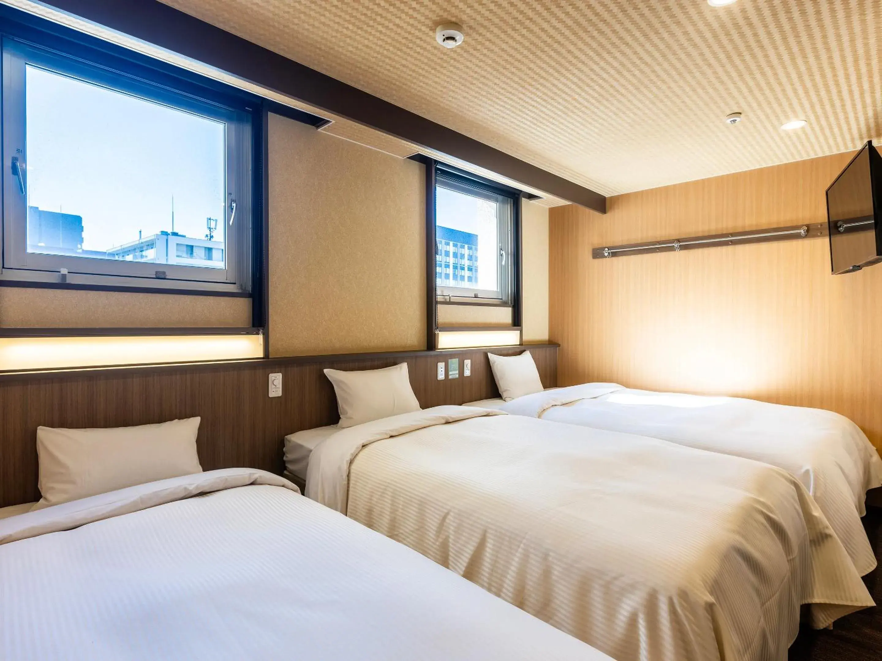 Photo of the whole room, Bed in Nagoya Crown Hotel Photo of the whole room, Bed in Nagoya Crown Hotel