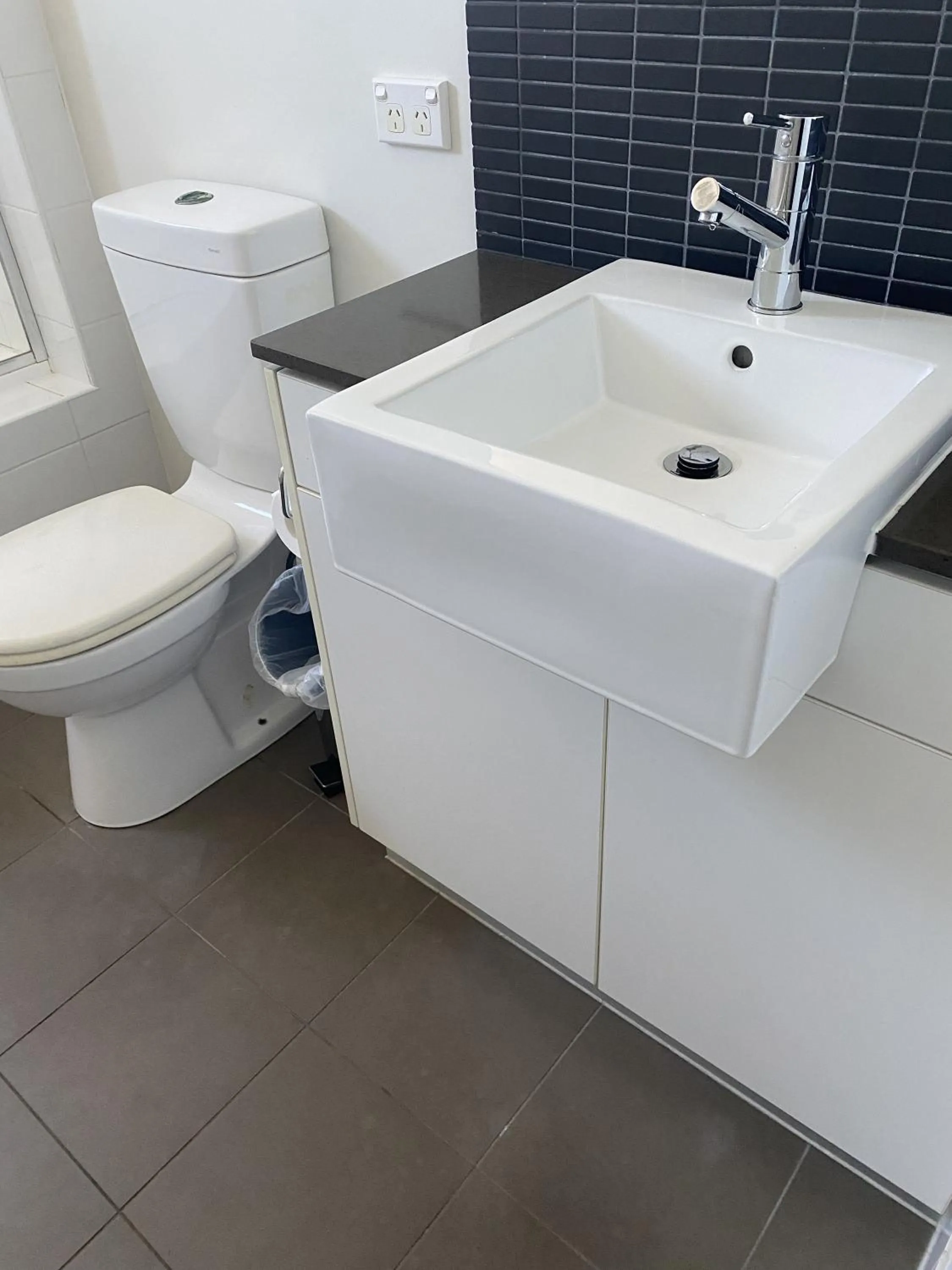 Bathroom in Curtis Central Apartments Official