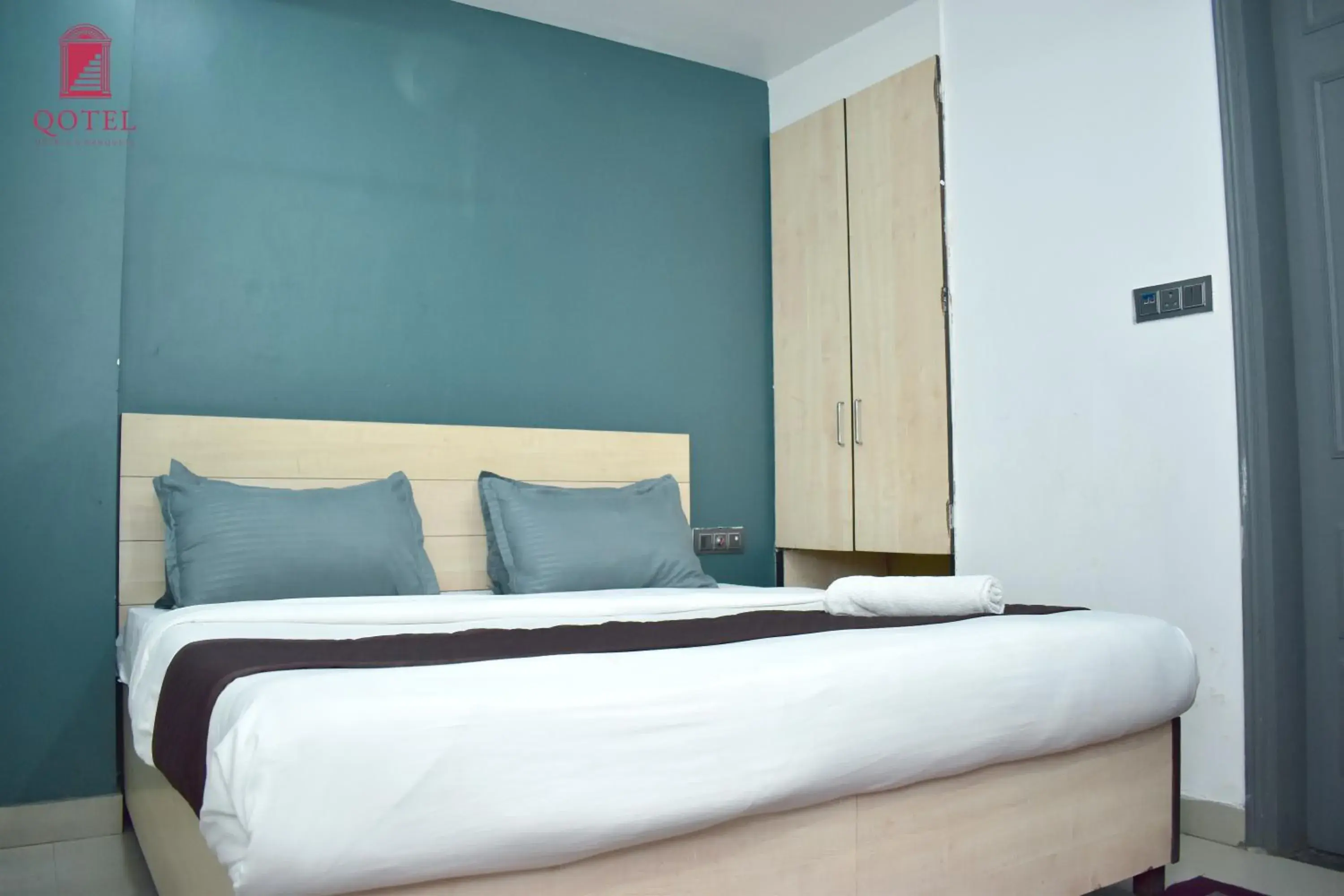 Bed in Qotel Hotel Rama Rohini Sector-24 Couple Friendly Bed in Qotel Hotel Rama Rohini Sector-24 Couple Friendly