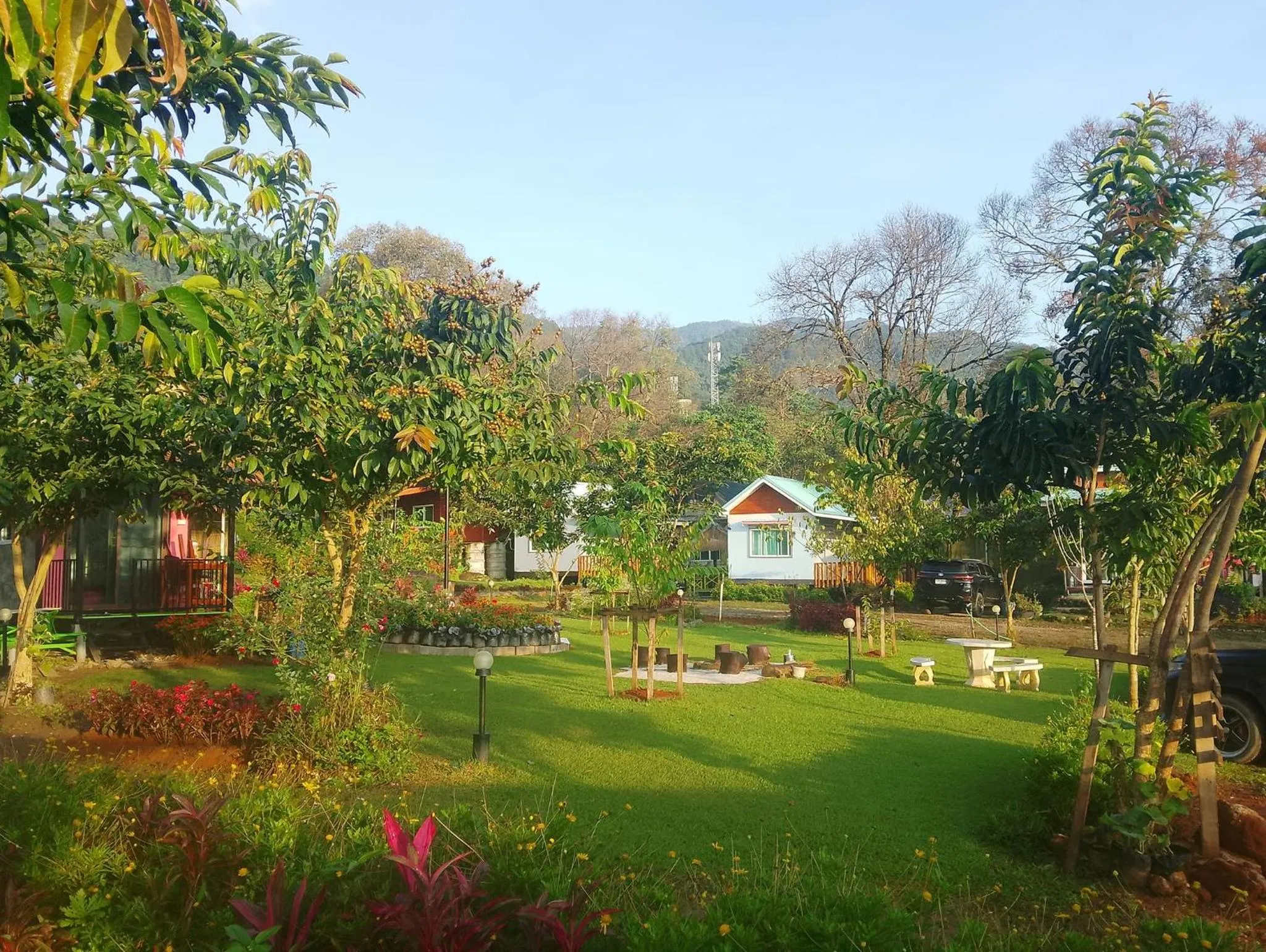 Day in Inthanon Lao-Ju House