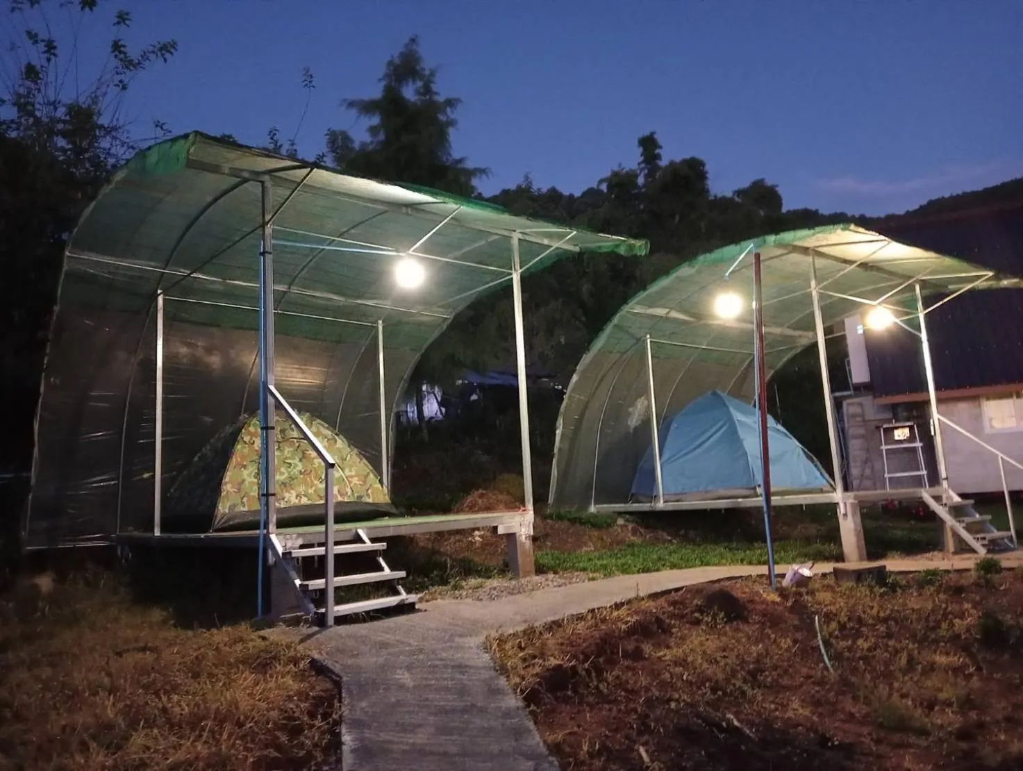 Night in Inthanon Lao-Ju House