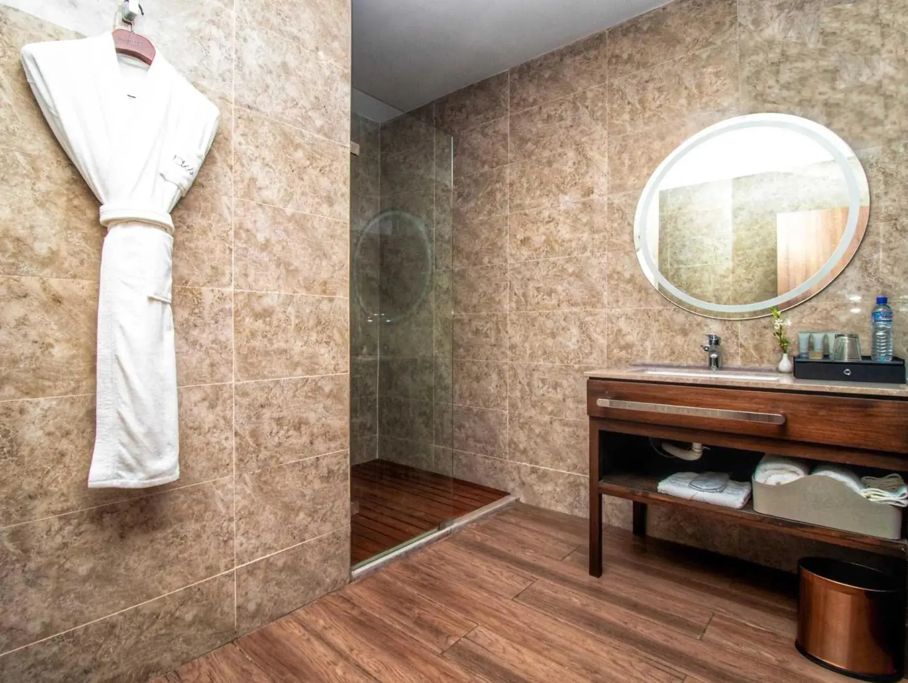 Bathroom in CIKA GOLDEN HOTEL and SUITES Bathroom in CIKA GOLDEN HOTEL and SUITES