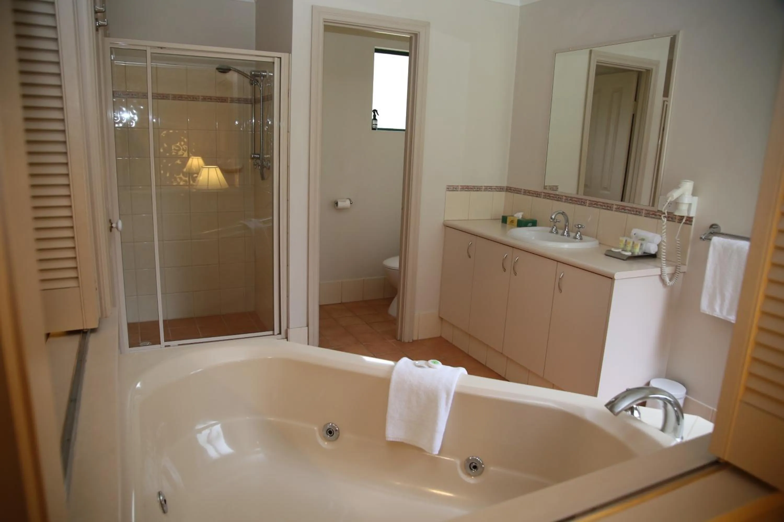 Bathroom in Bushy Lake Chalets