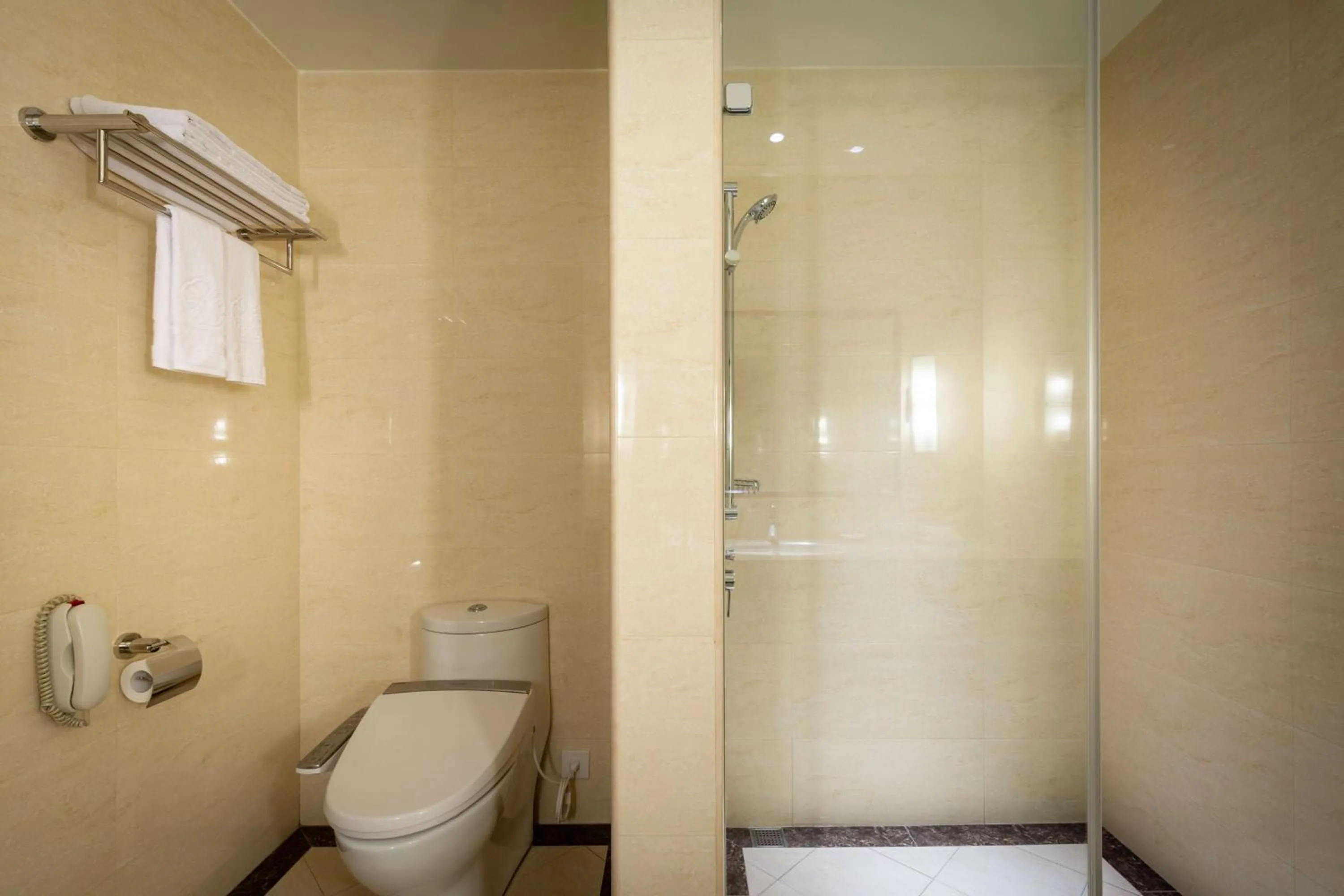 雀客旅館台中來來