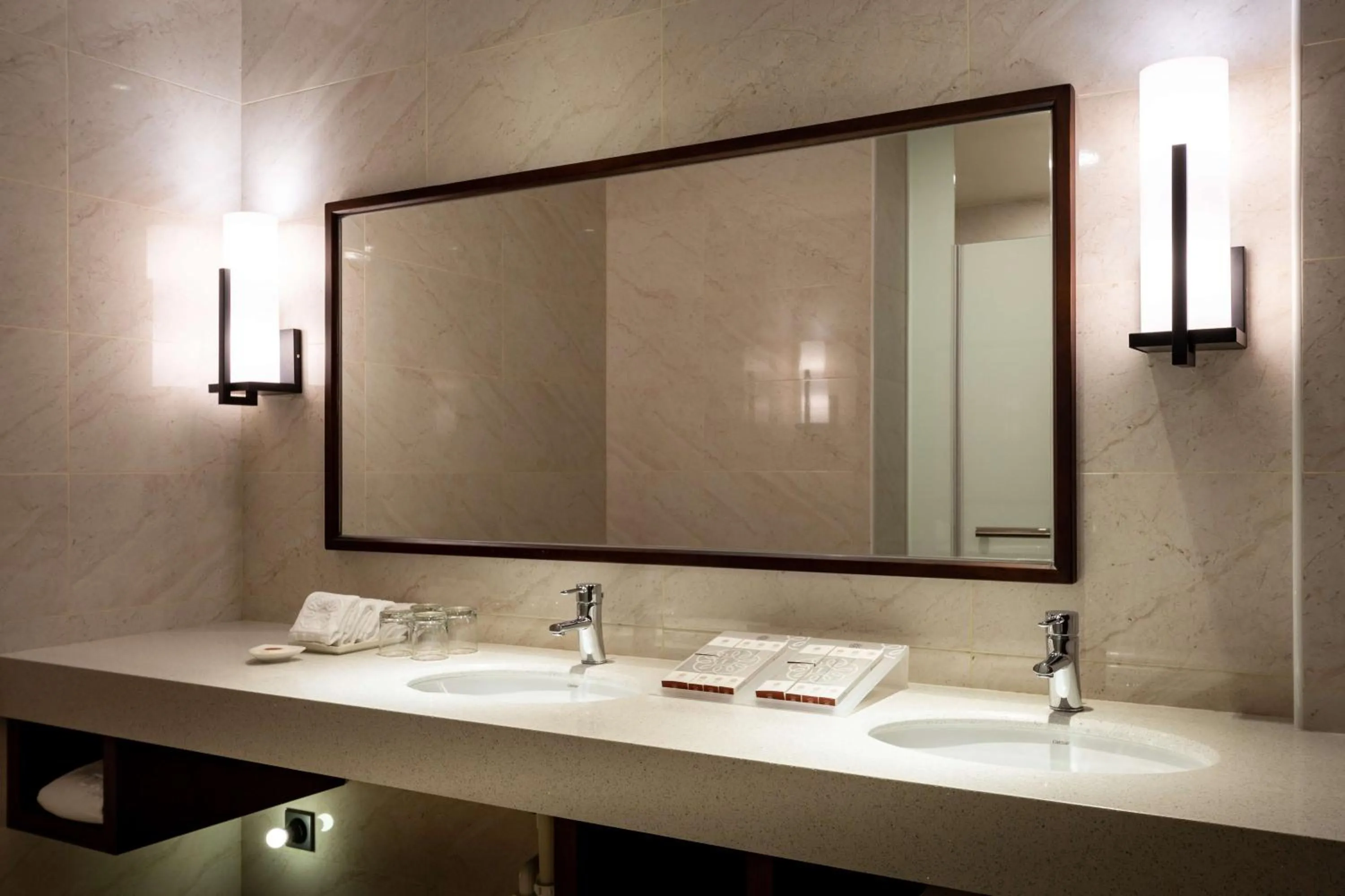 雀客旅館台中來來