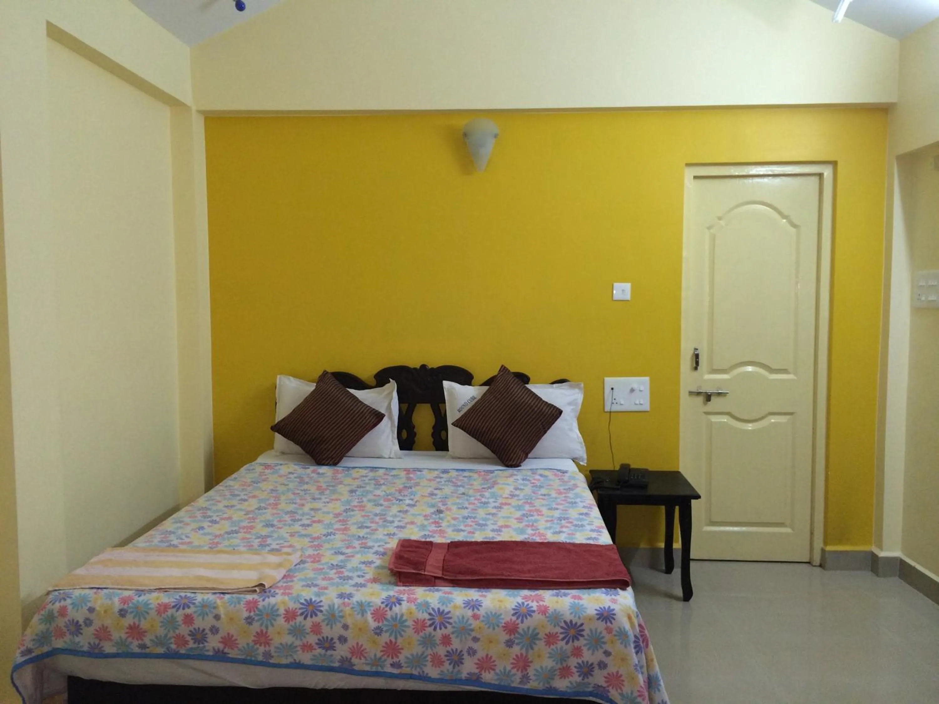 Bed in Roundcube Guest House