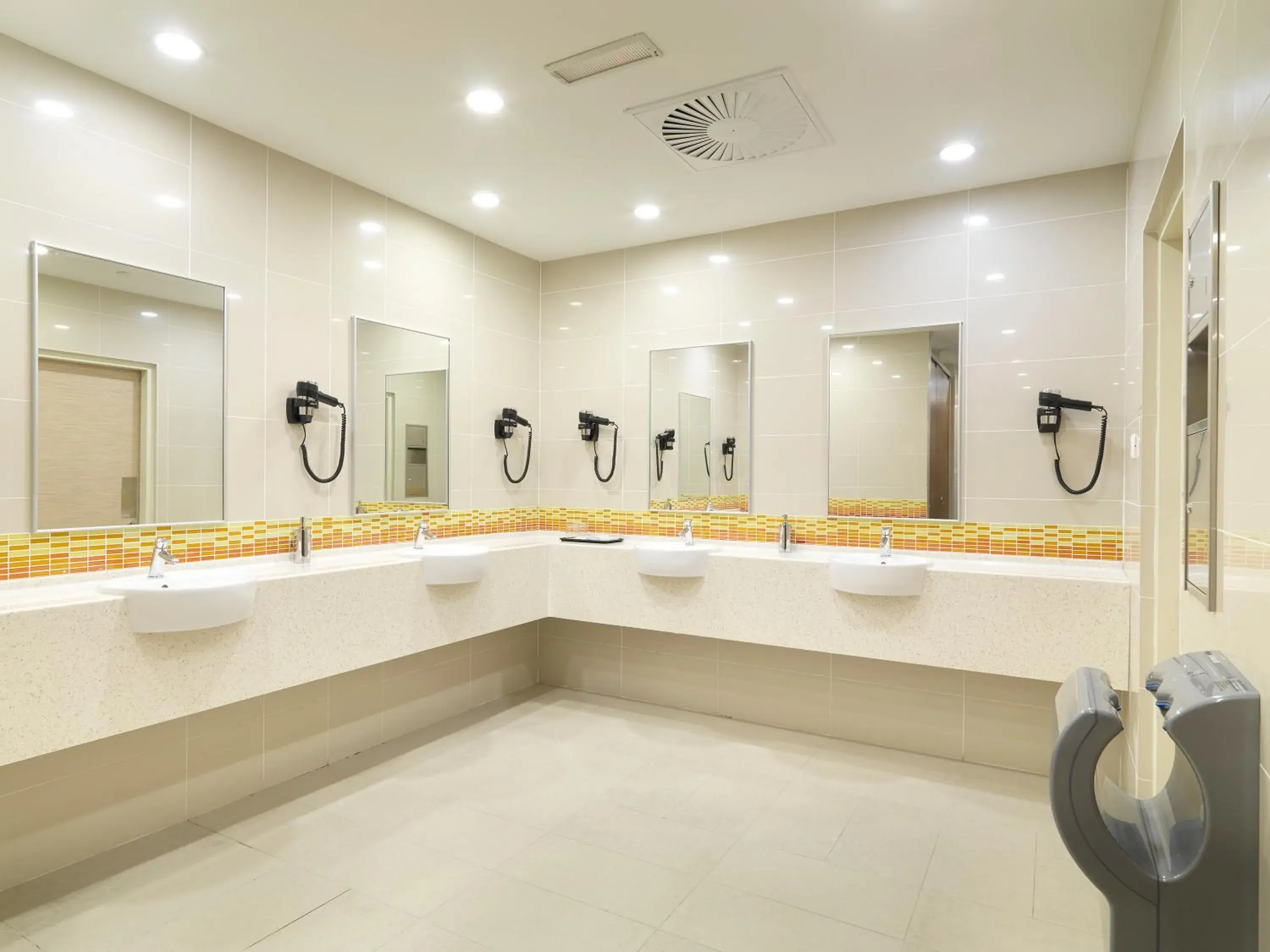 Bathroom in Sama Sama Express klia2 (Airside Transit Hotel)