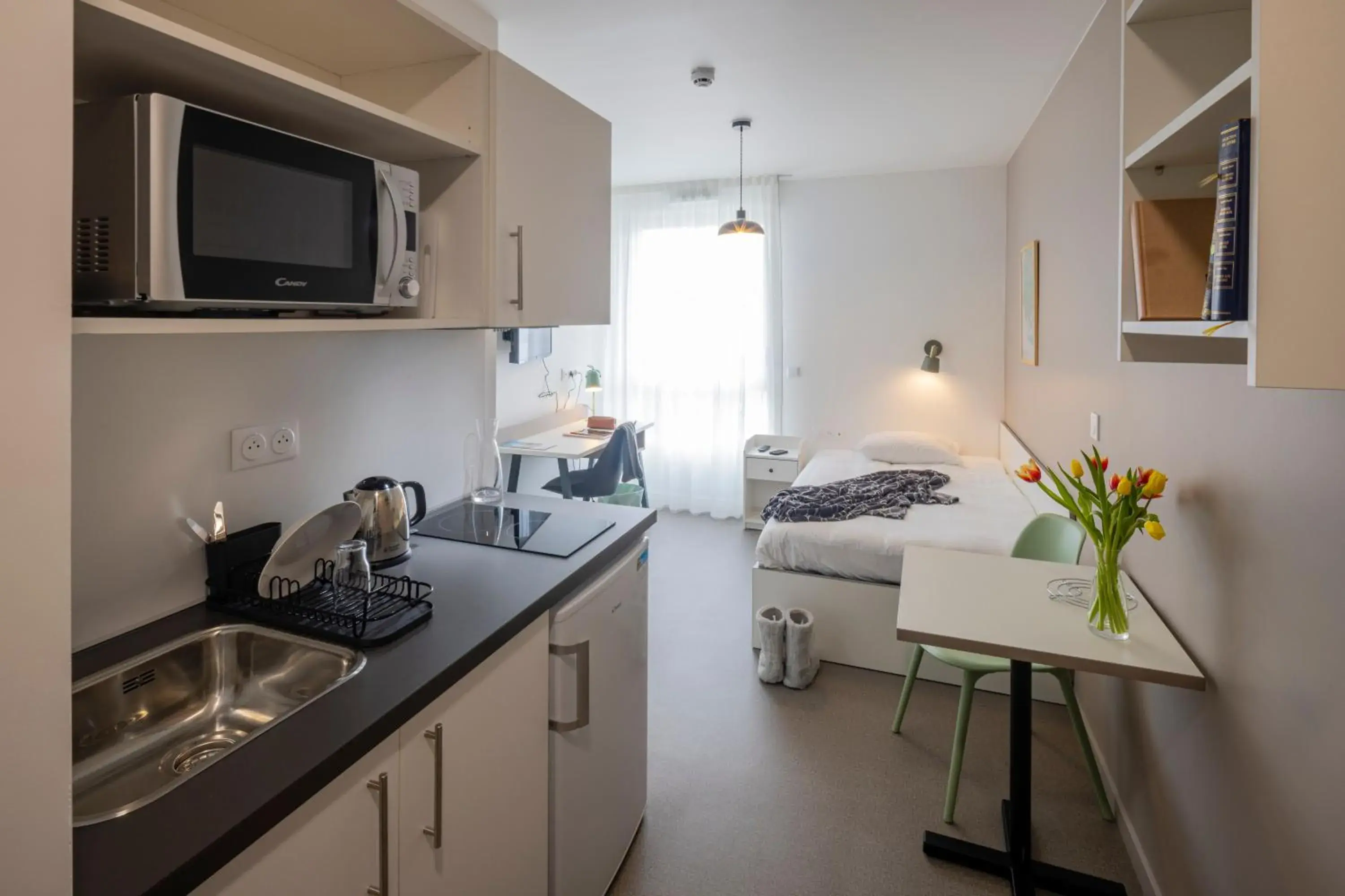 Economic Studio (Large Single Bed) - single occupancy in All Suites Appart Hôtel - Le Havre Centre - Les docks Economic Studio (Large Single Bed) - single occupancy in All Suites Appart Hôtel - Le Havre Centre - Les docks