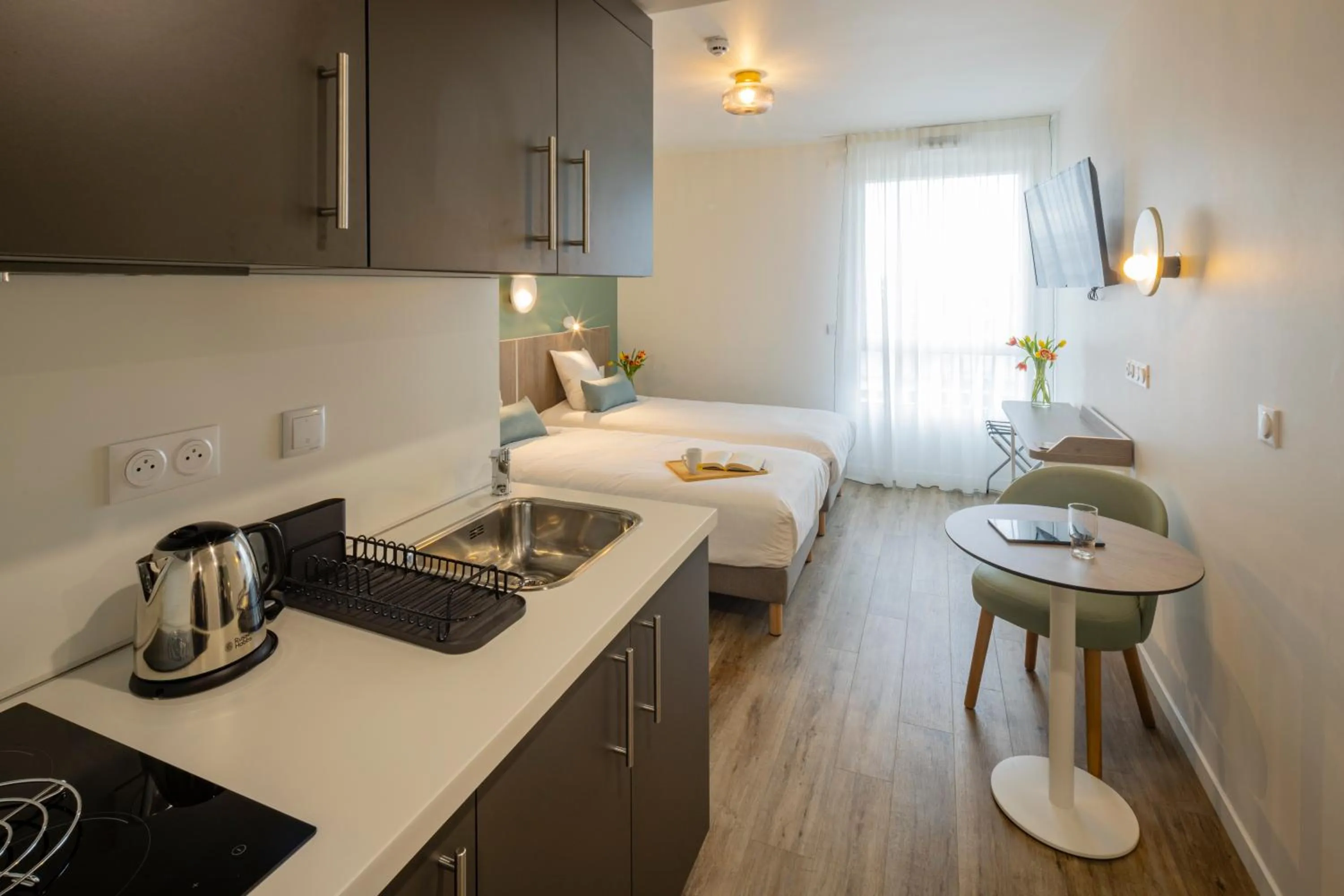 Bed in All Suites Appart Hôtel - Le Havre Centre - Les docks