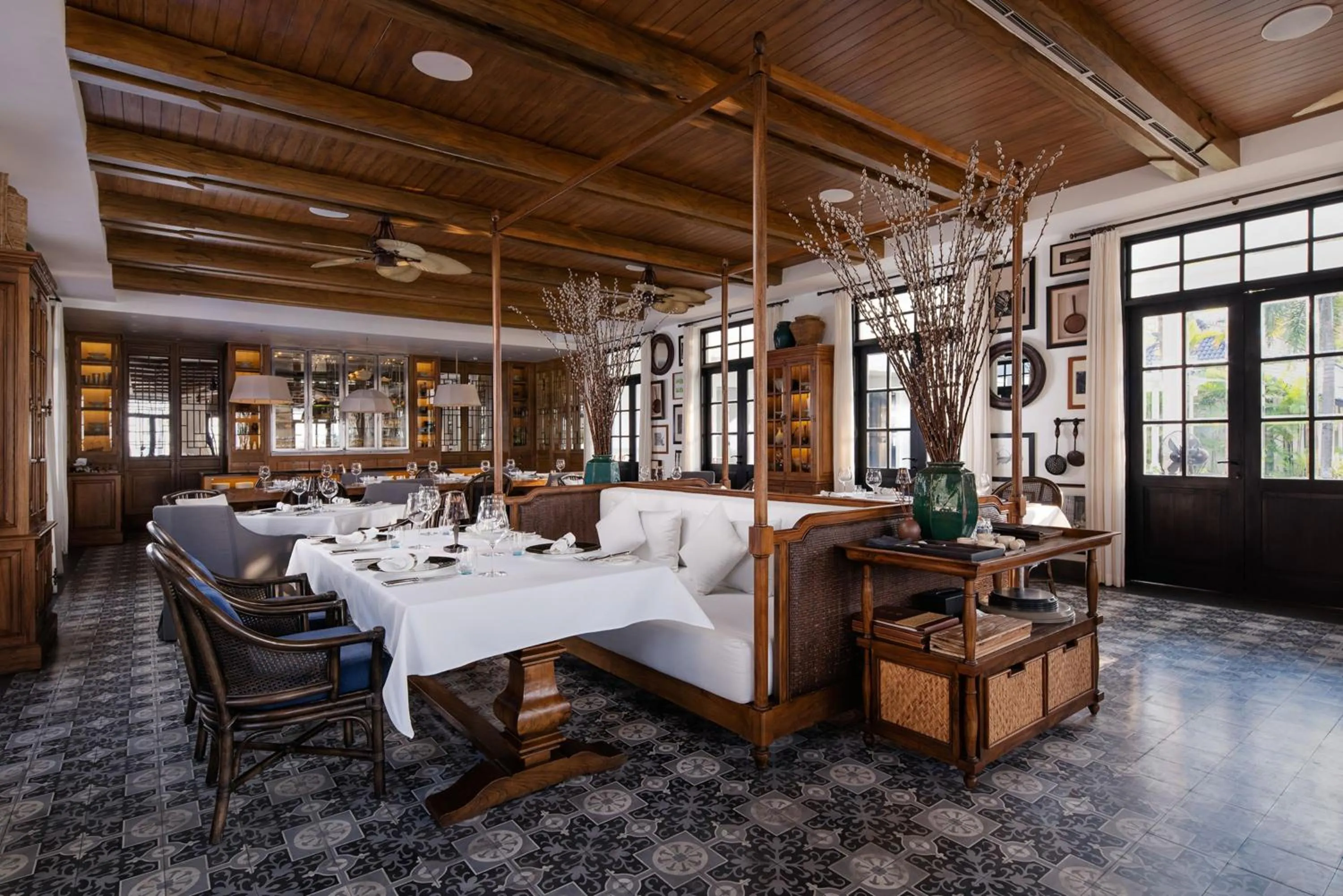 Restaurant/places to eat in The Sanchaya