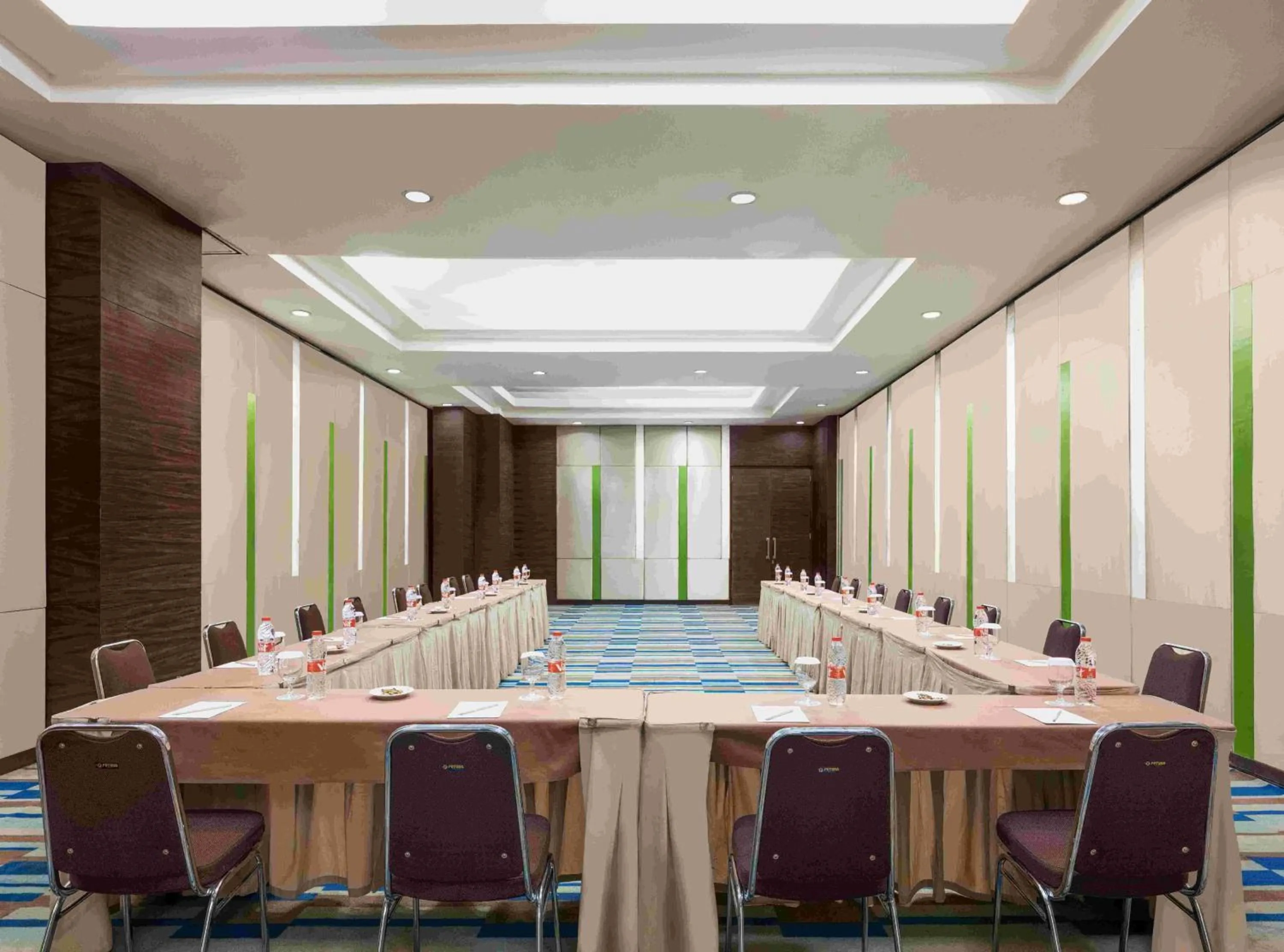 Meeting/conference room in Hotel Santika Cikarang