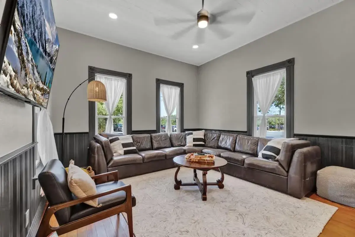 Historic Gem near Schlitterbahn Historic Gem near Schlitterbahn