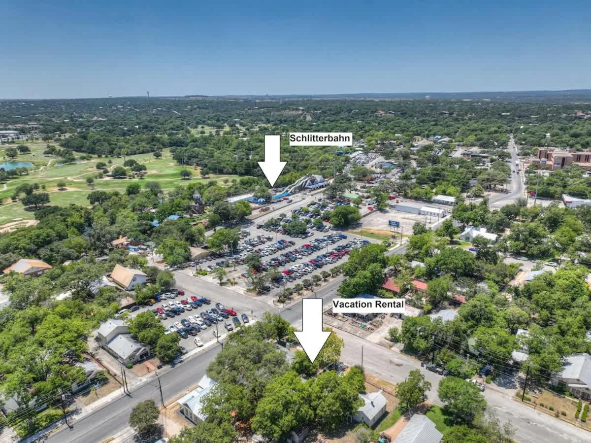 Property building in Historic Gem near Schlitterbahn