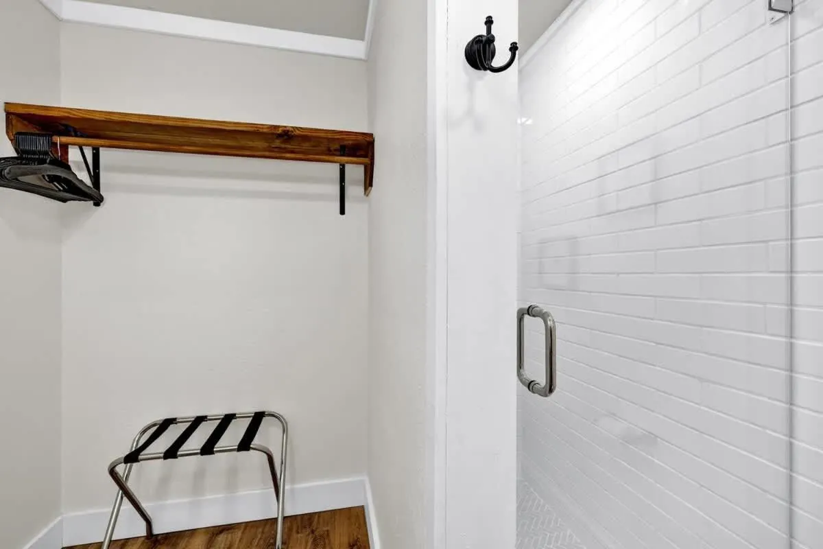 Bathroom in Hilltop Lux Haus with InfinityPool-Hottub-PoolTable