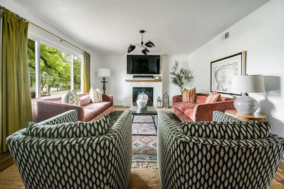 Living room in Backyard Oasis w/Pool, Hot-Tub, Grill & Fire Pit!