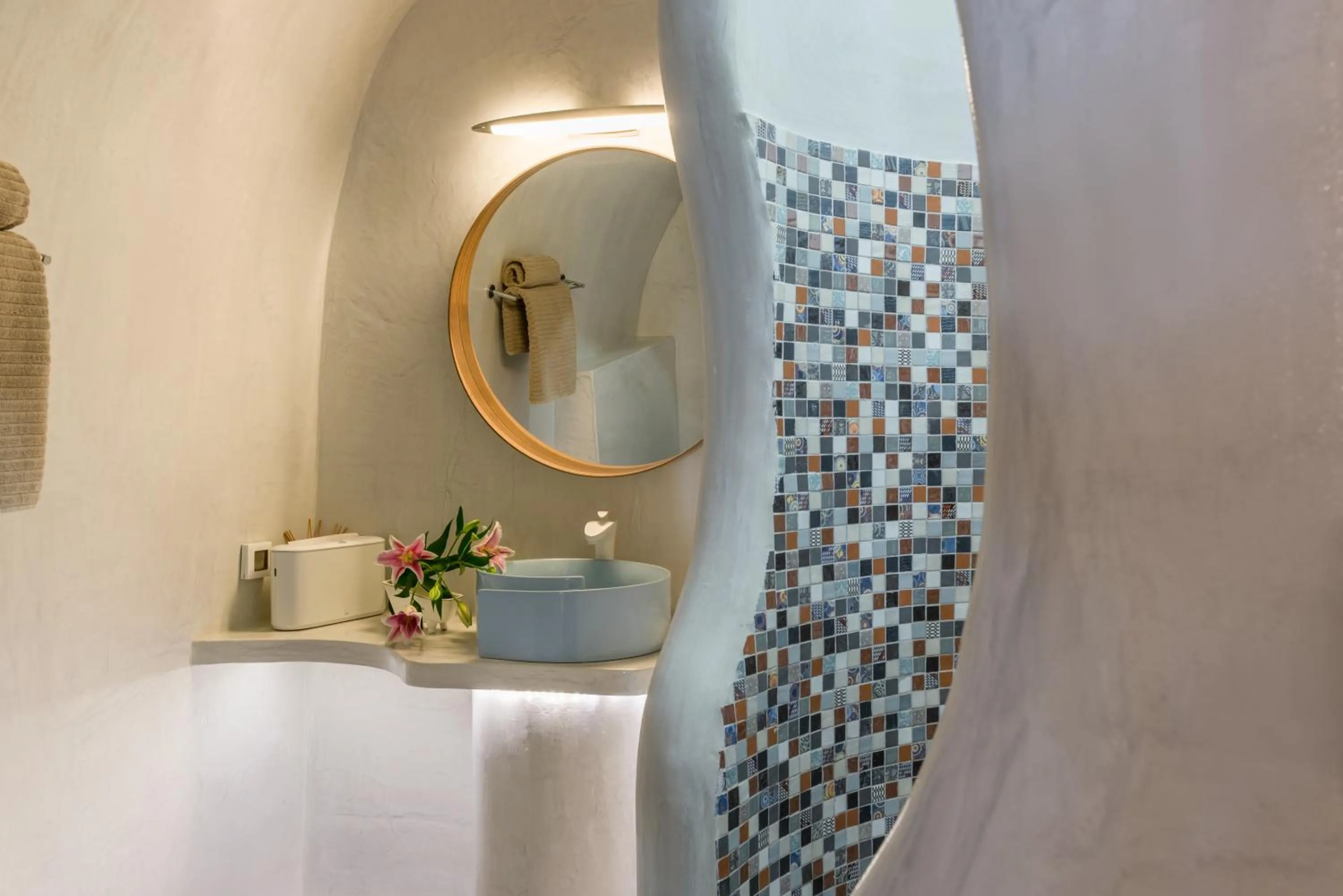 Bathroom in Elite Luxury Suites