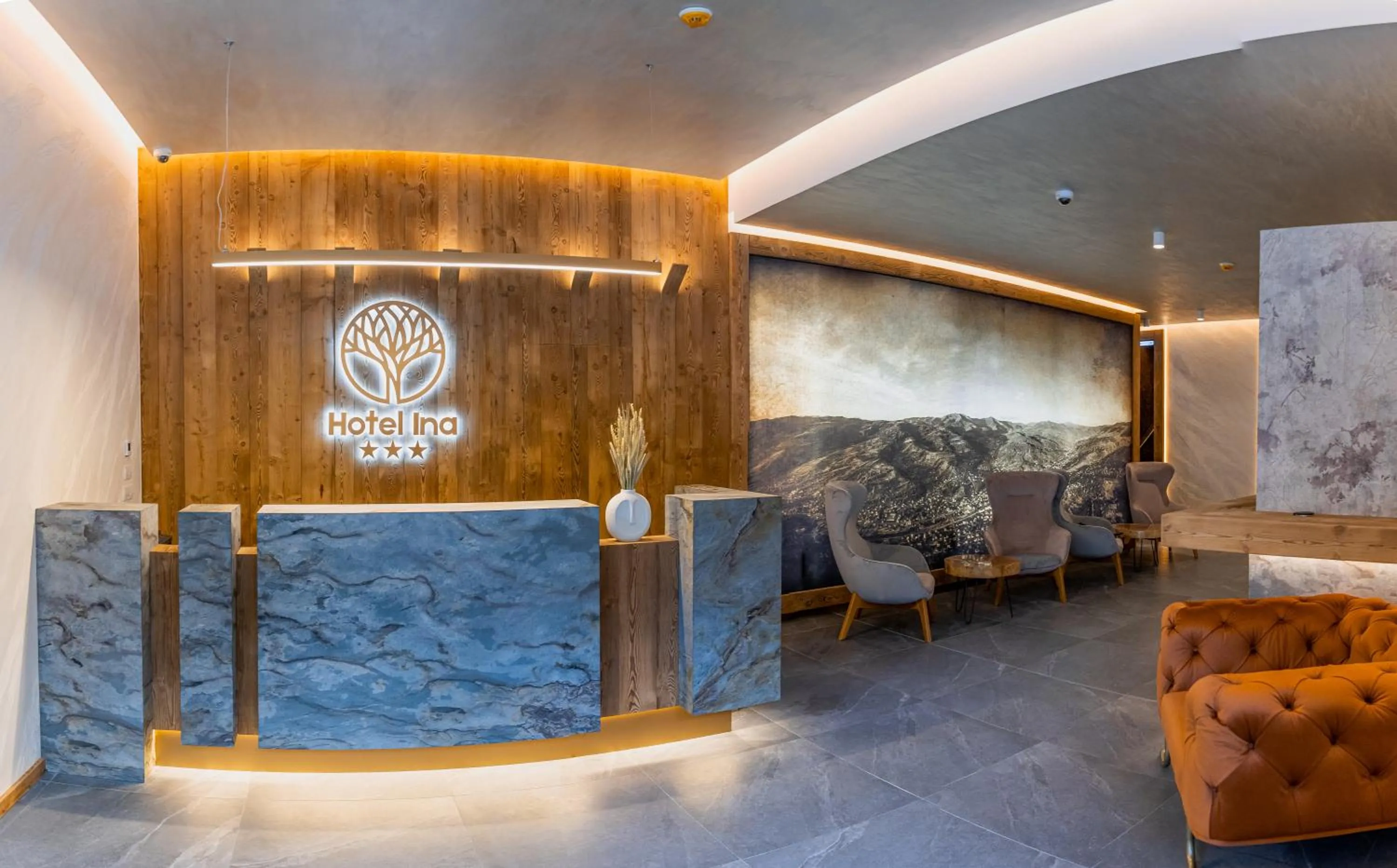 Lobby or reception in Hotel INA