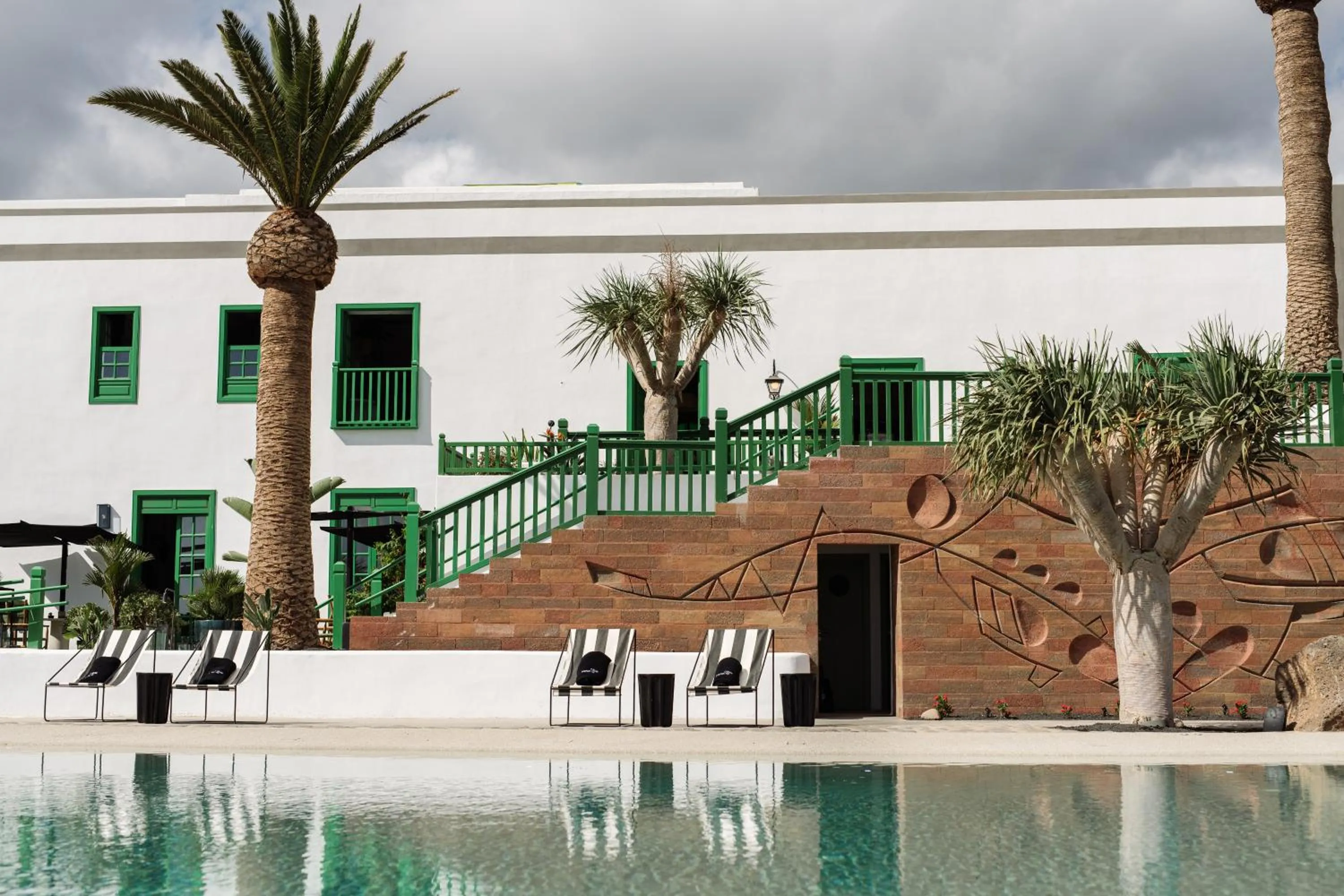 Swimming pool in César Lanzarote Luxury Boutique Hotel - Adults Only