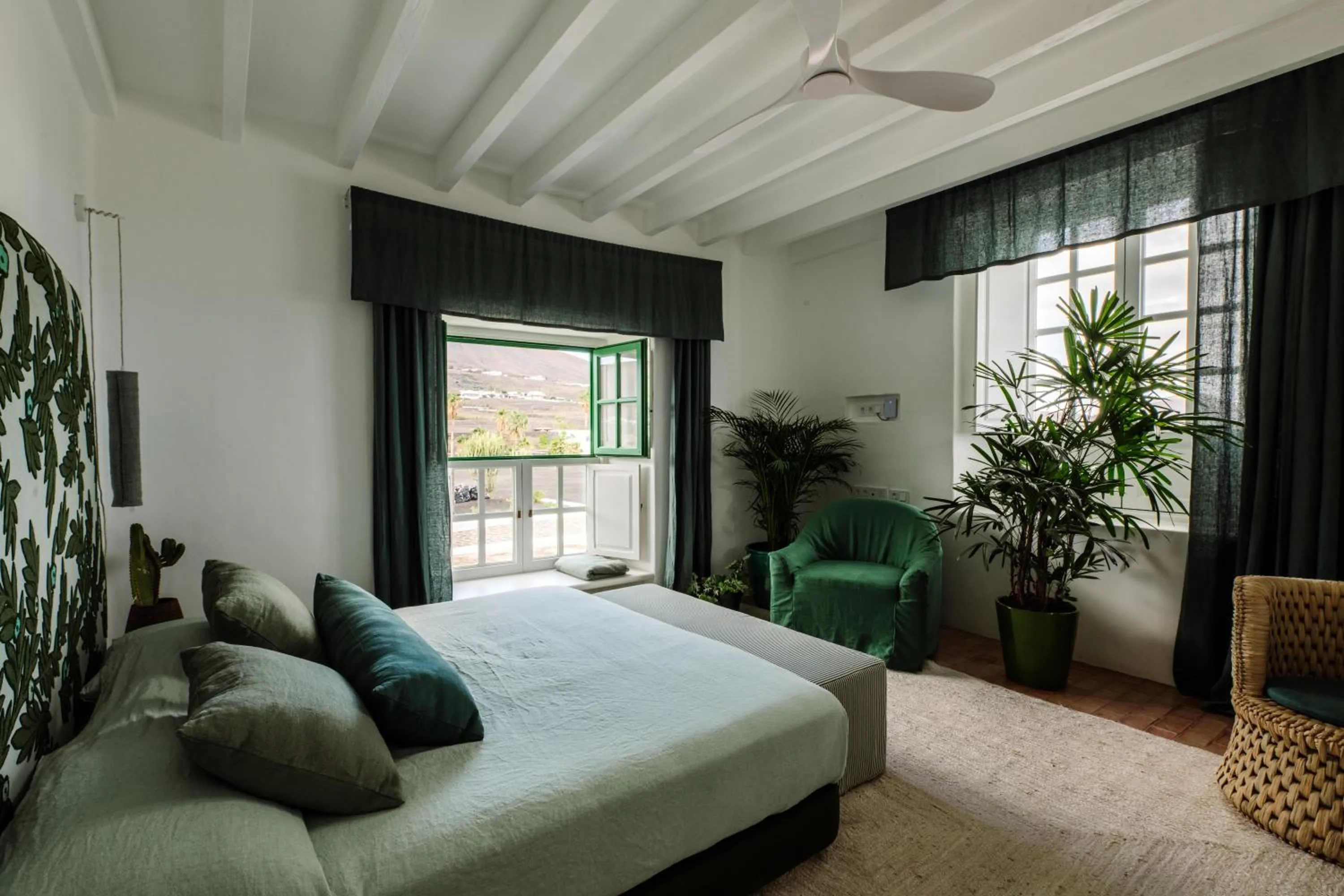 Photo of the whole room, Bed in César Lanzarote Luxury Boutique Hotel - Adults Only