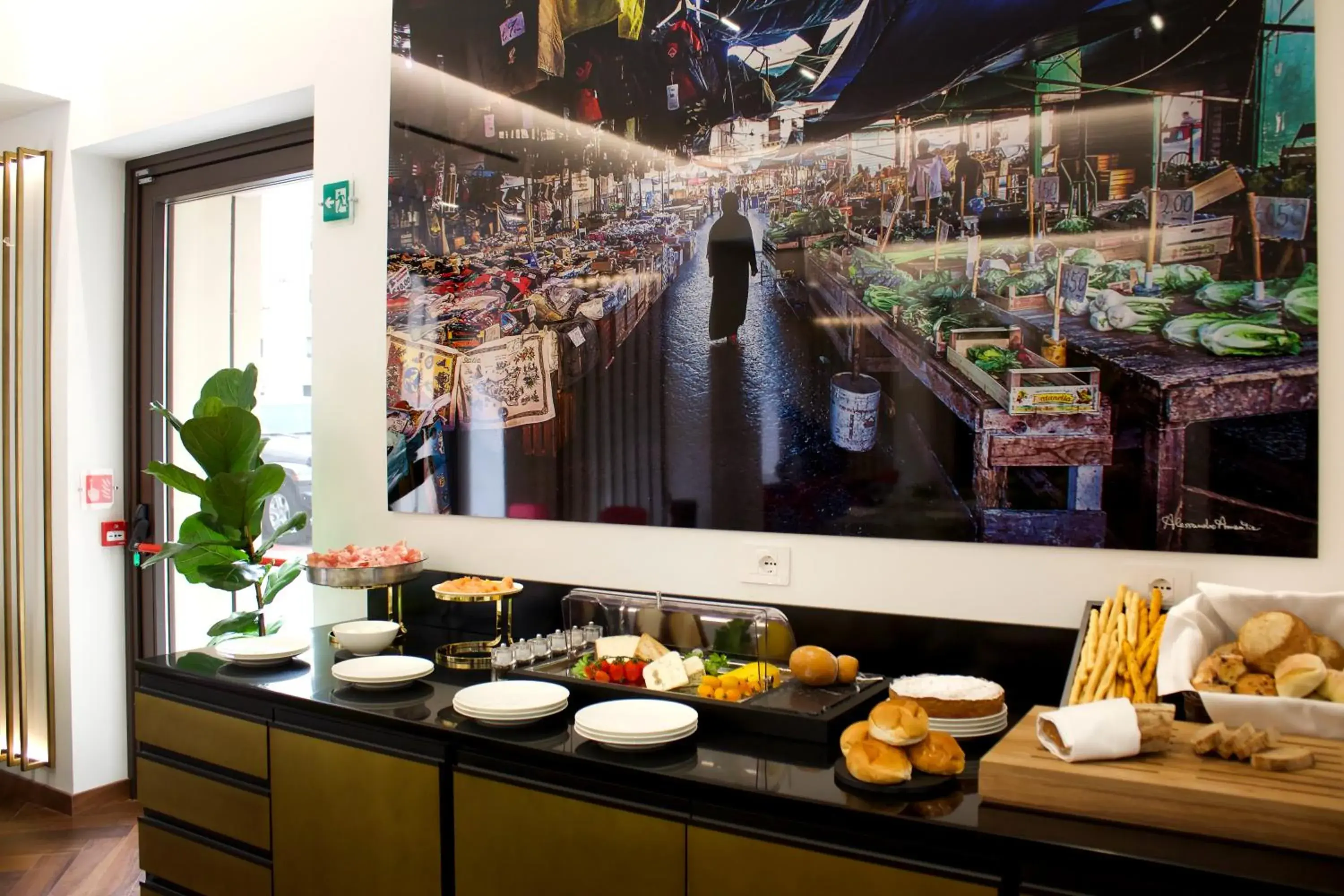 Restaurant/places to eat in Palazzo Cartari Restaurant/places to eat in Palazzo Cartari