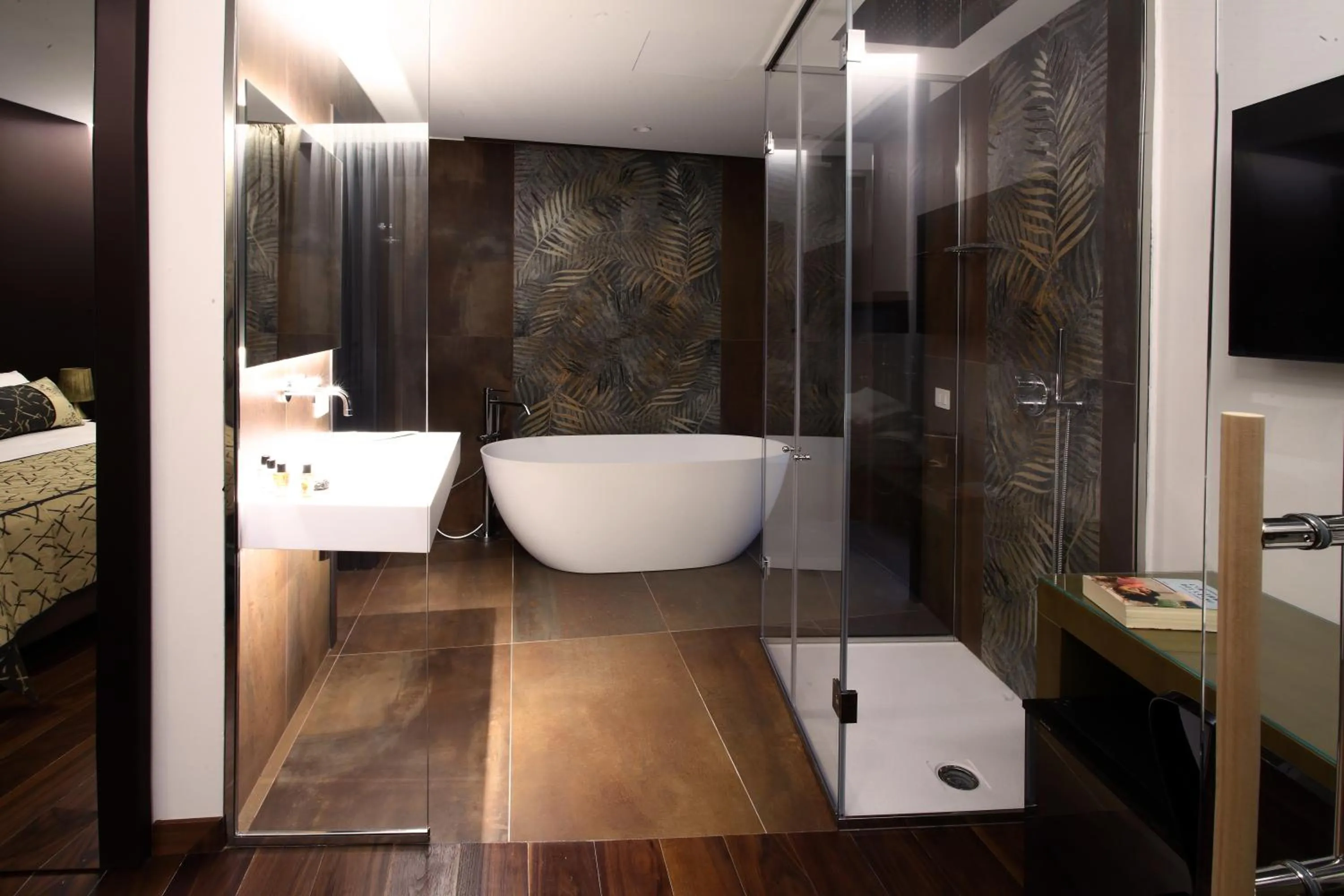 Shower in Palazzo Cartari