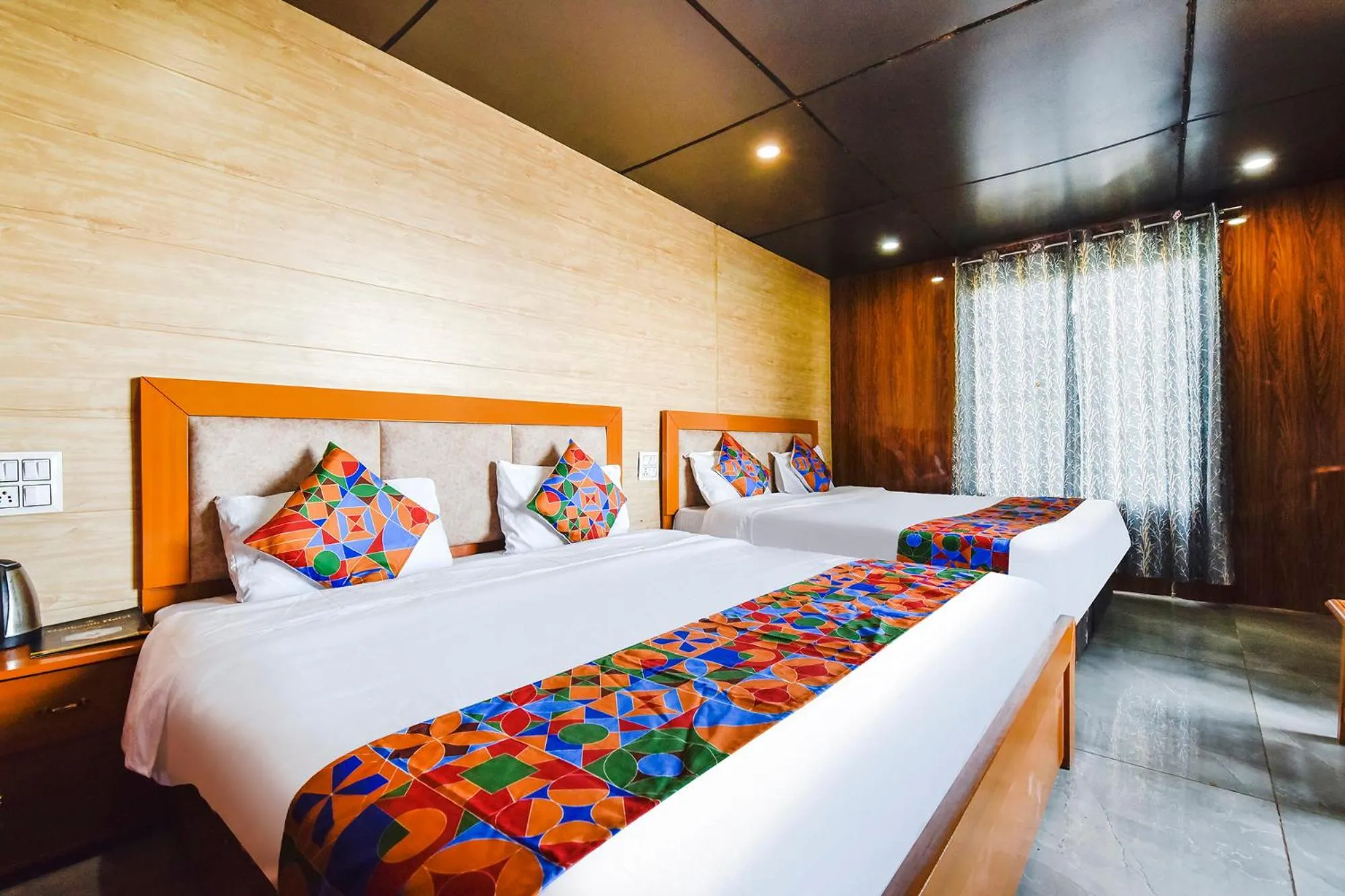 Bed in FabHotel Neilkanth