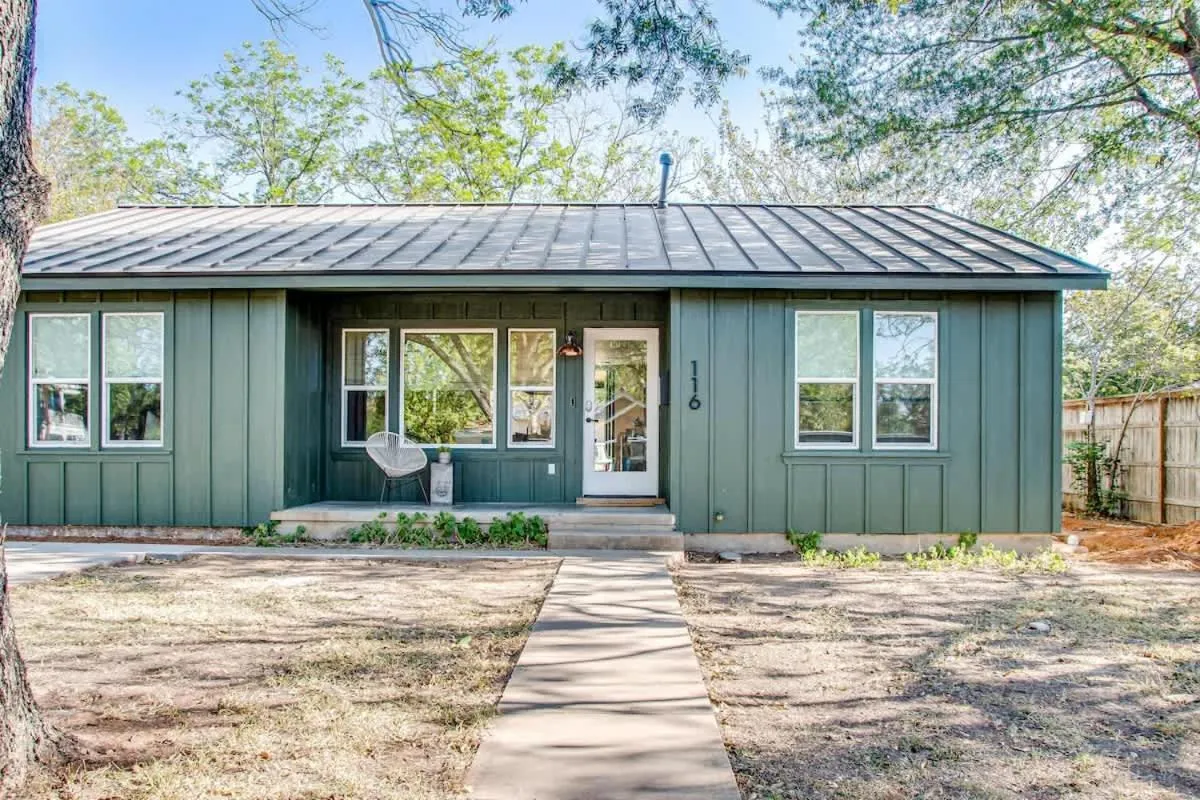 Property building in Koselig Hus with Cowboy Pool & Outdoor Shower