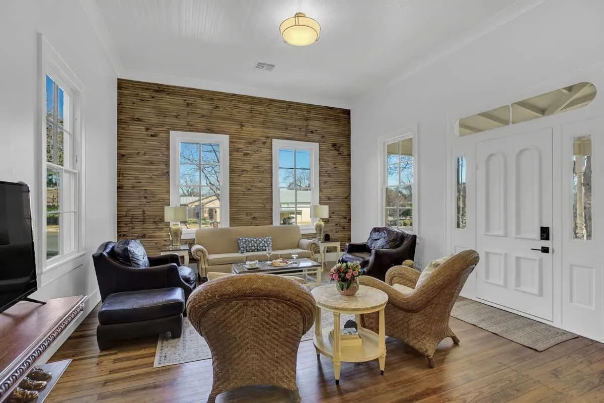 TV and multimedia in New! Luxurious Home with Wine Cellar & Firepit!