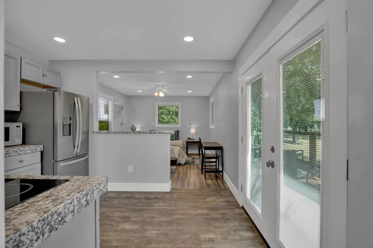 Kitchen or kitchenette in Grey Haus Casita-Peaceful Hill Country Views!