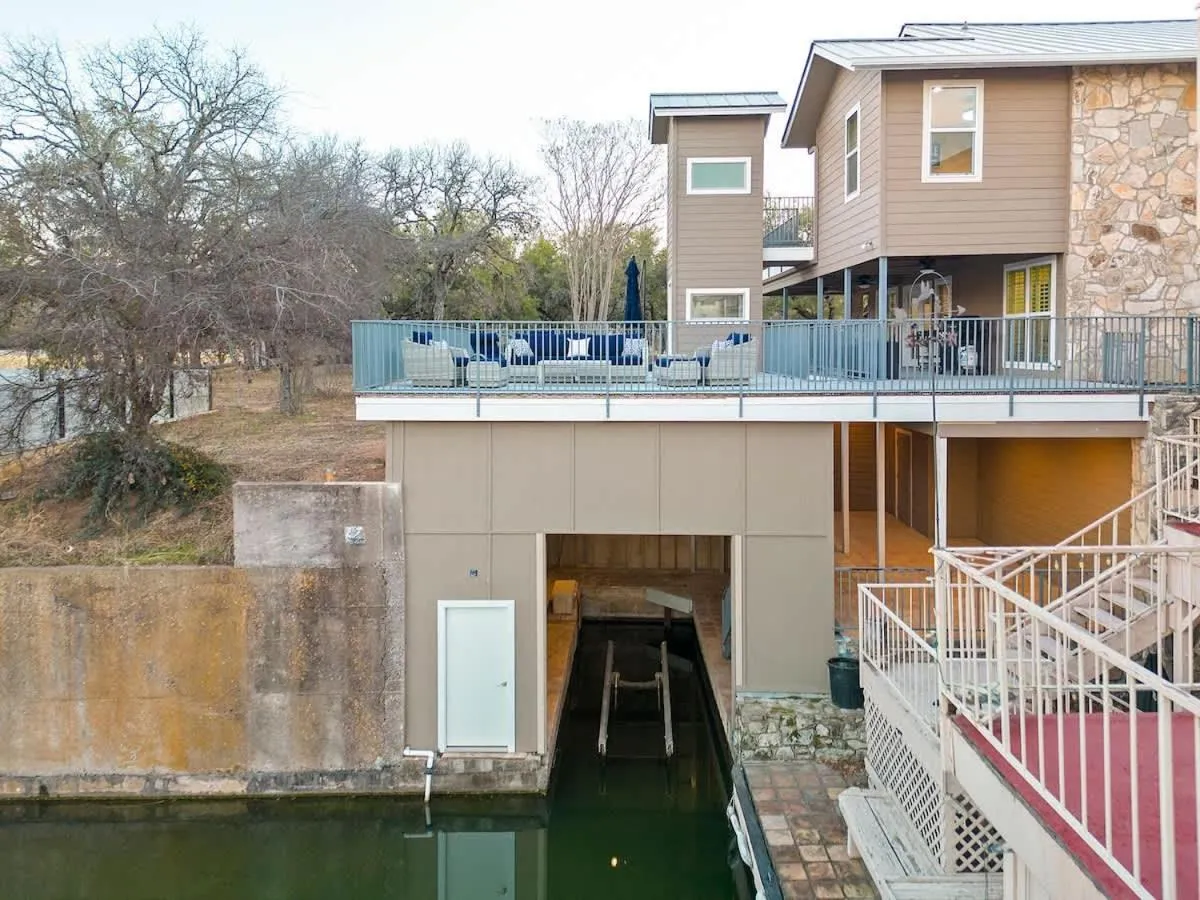 Swimming pool in Luxury on Lake LBJ with Hot Tub Firepit & Boat Slip