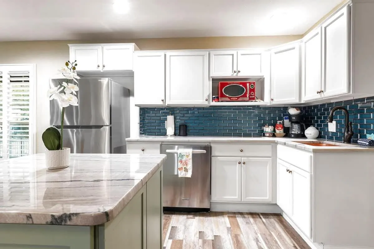 Kitchen or kitchenette in Luxury on Lake LBJ with Hot Tub Firepit & Boat Slip