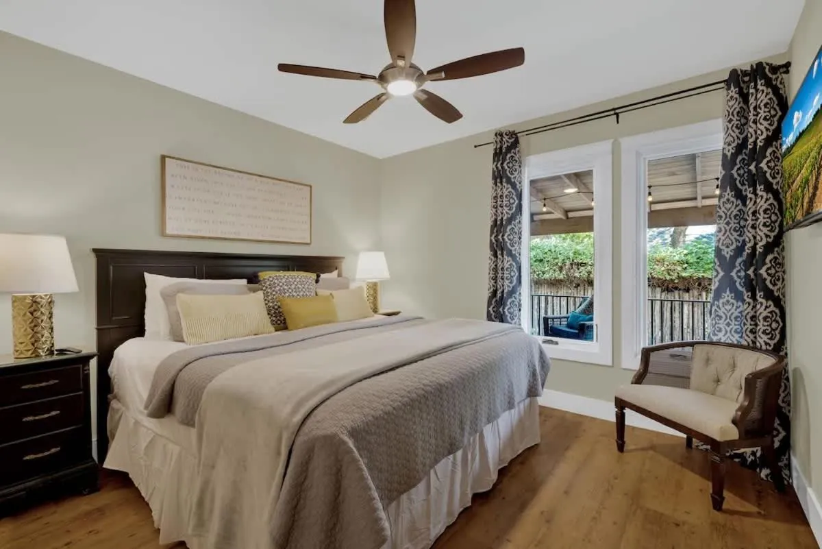 Bed in Alcove: Steps to Main St-High End Home w/Hot-tub!