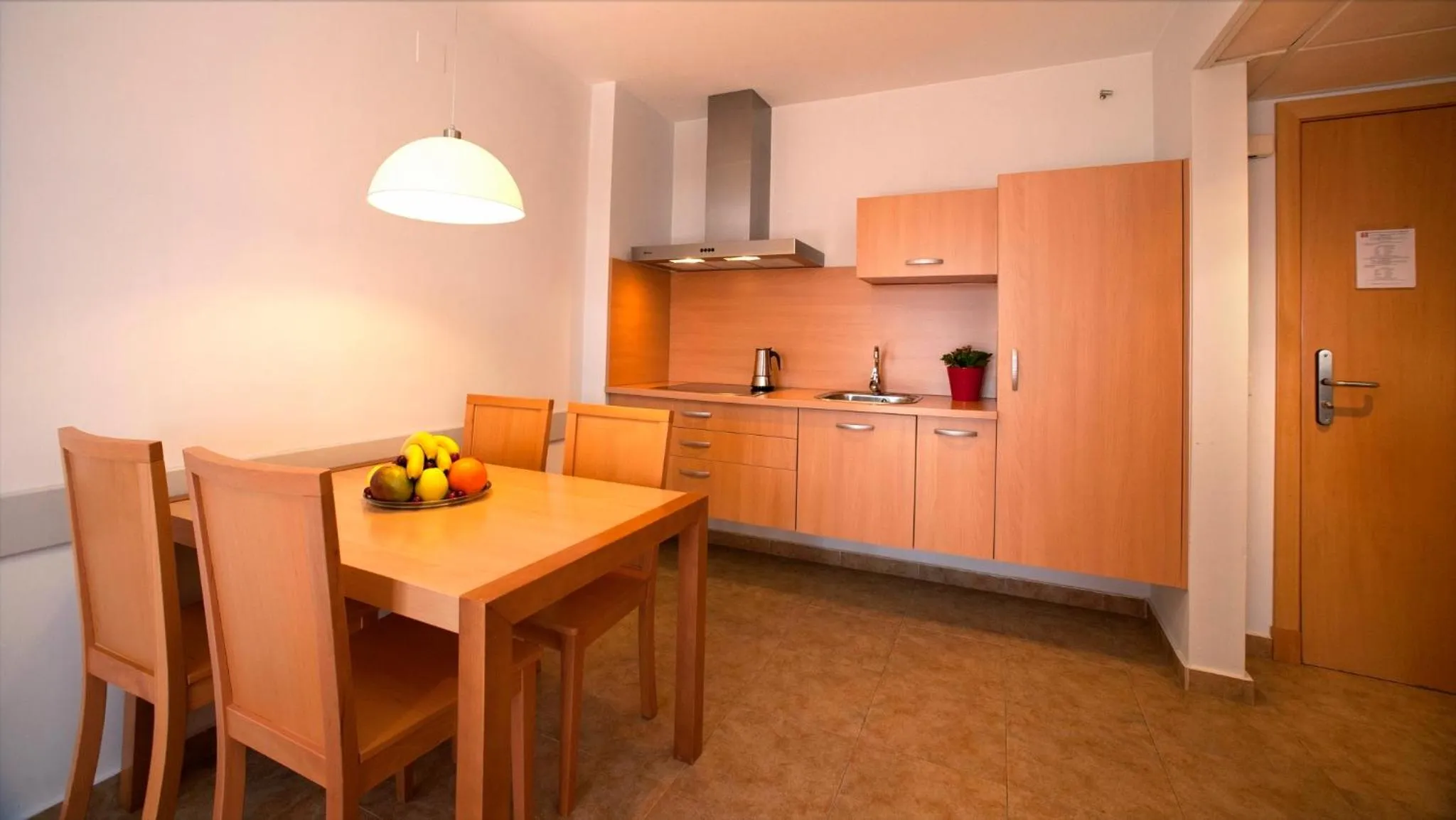 Kitchen or kitchenette in Leo Punta Umbría - Adults Only