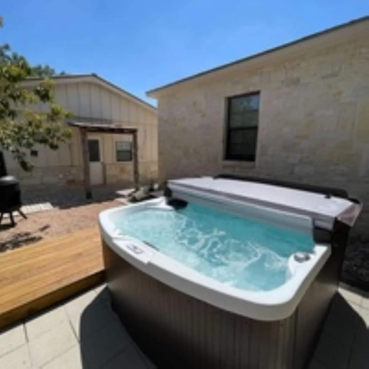 Day in Olive St Ranch with HotTub-Grill and Party Barn