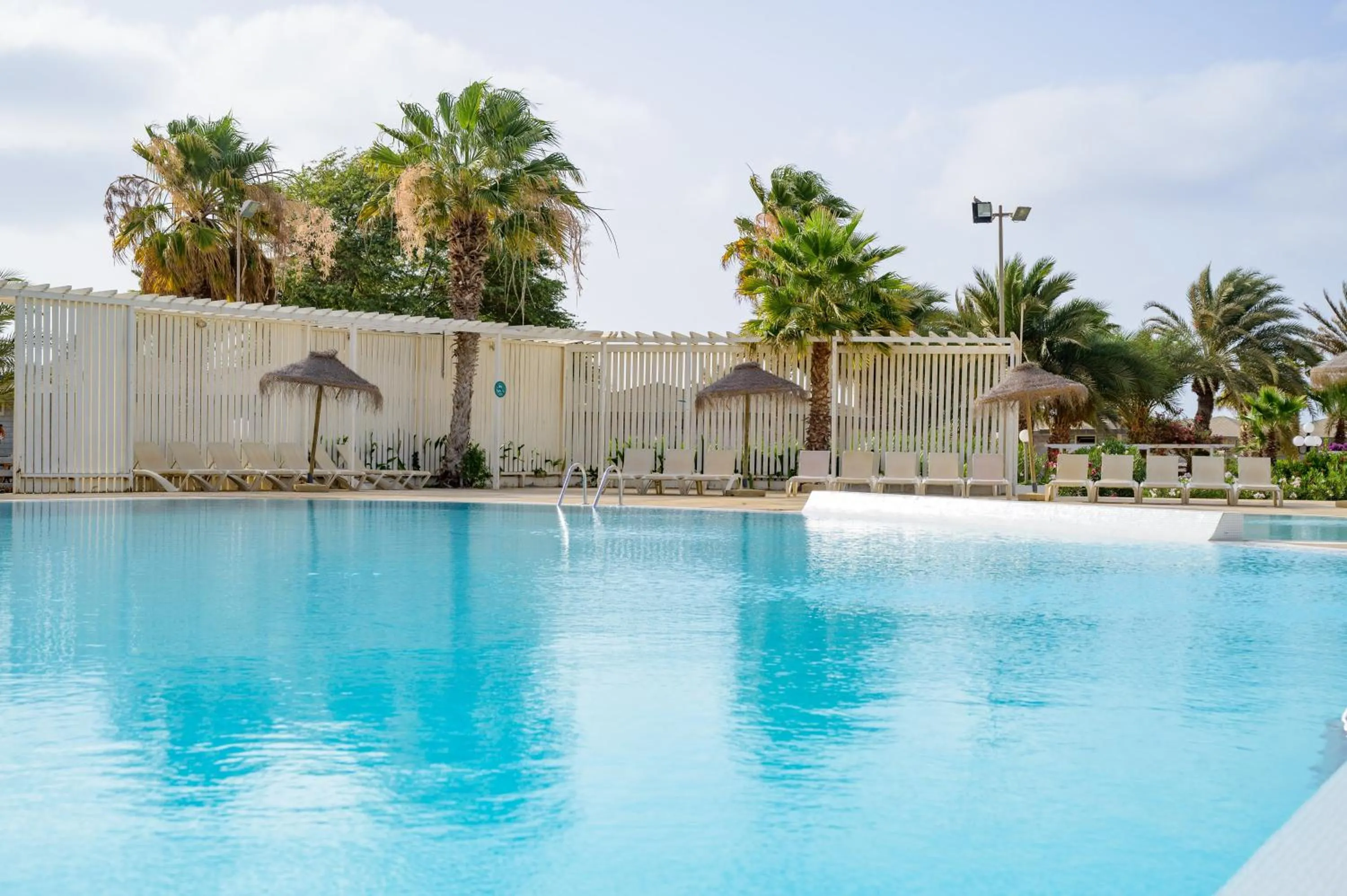 Swimming pool in Oasis Belorizonte