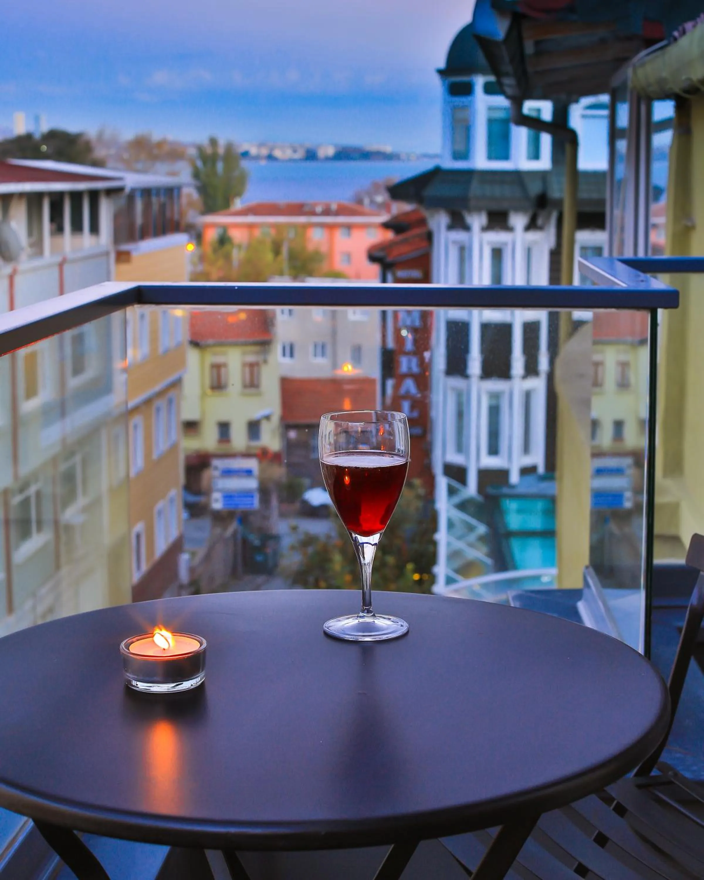 Balcony/Terrace in Alilass Hotel