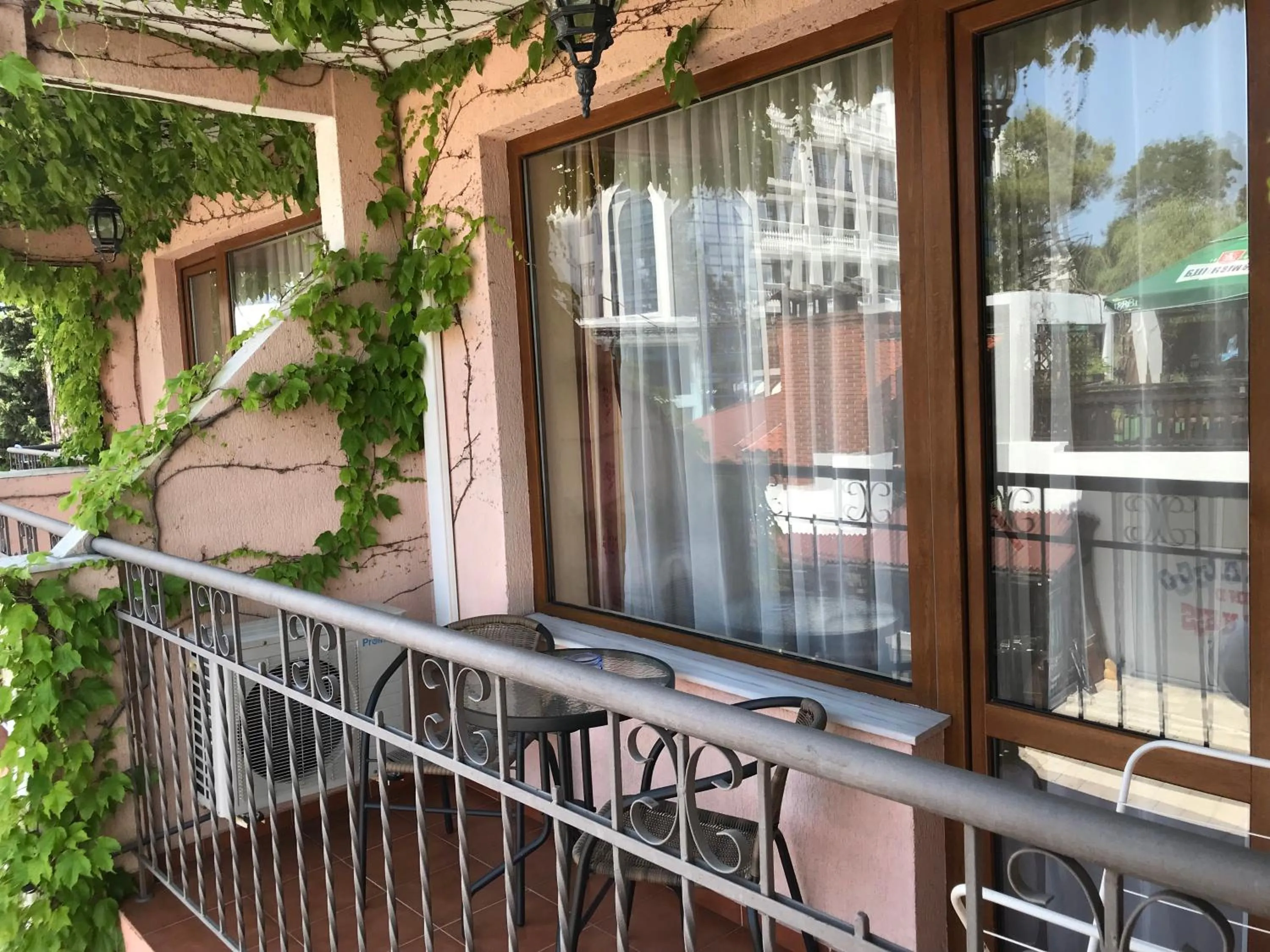 Balcony/Terrace in Oleander House and Tennis Club