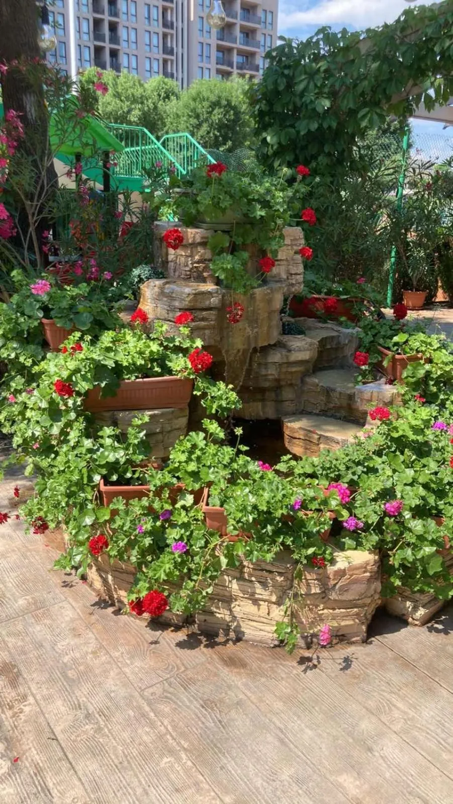 Breakfast in Oleander House and Tennis Club